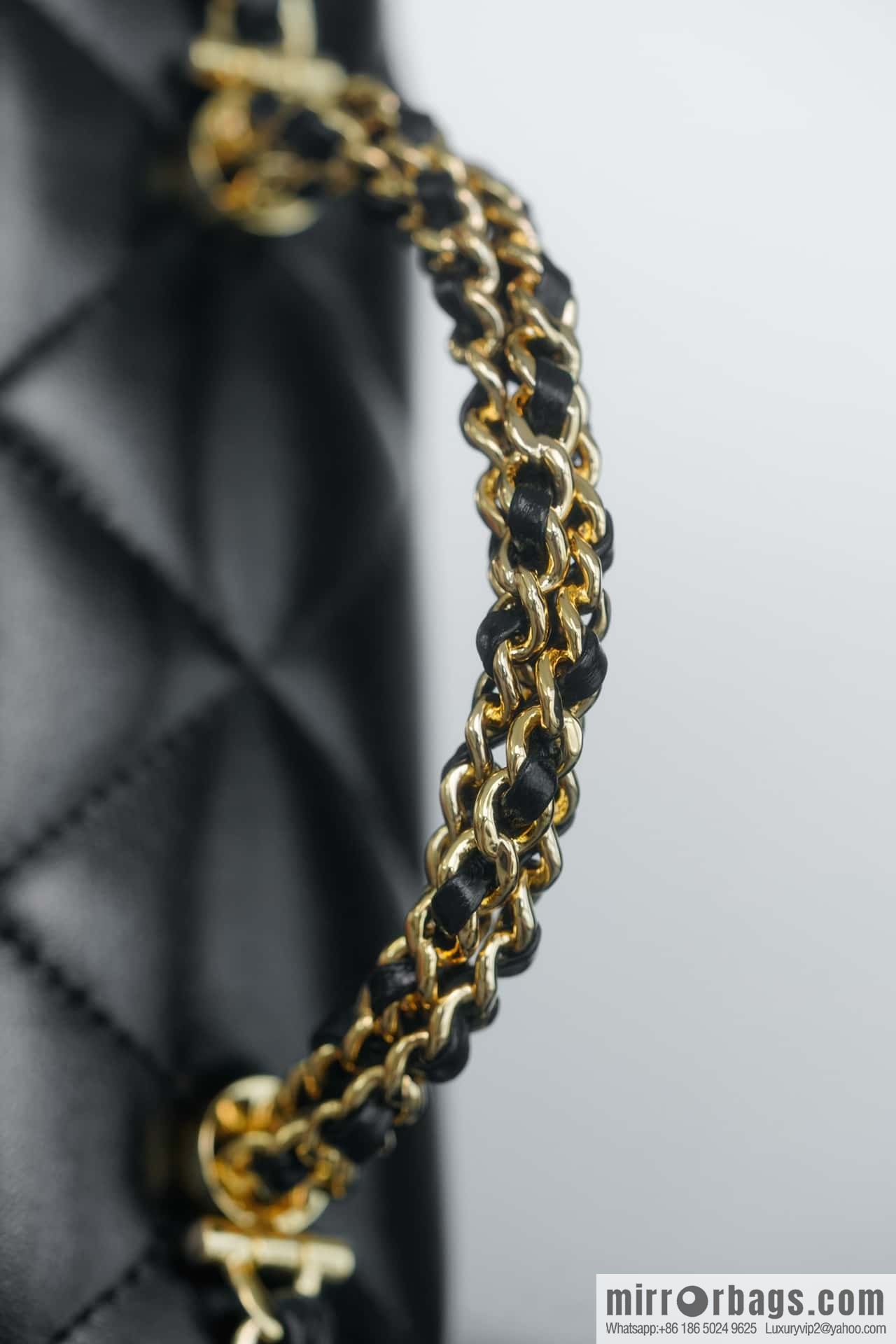 CHANEL 24b Flap New thick chain handle, fat square, small AS5032 B17665 94305