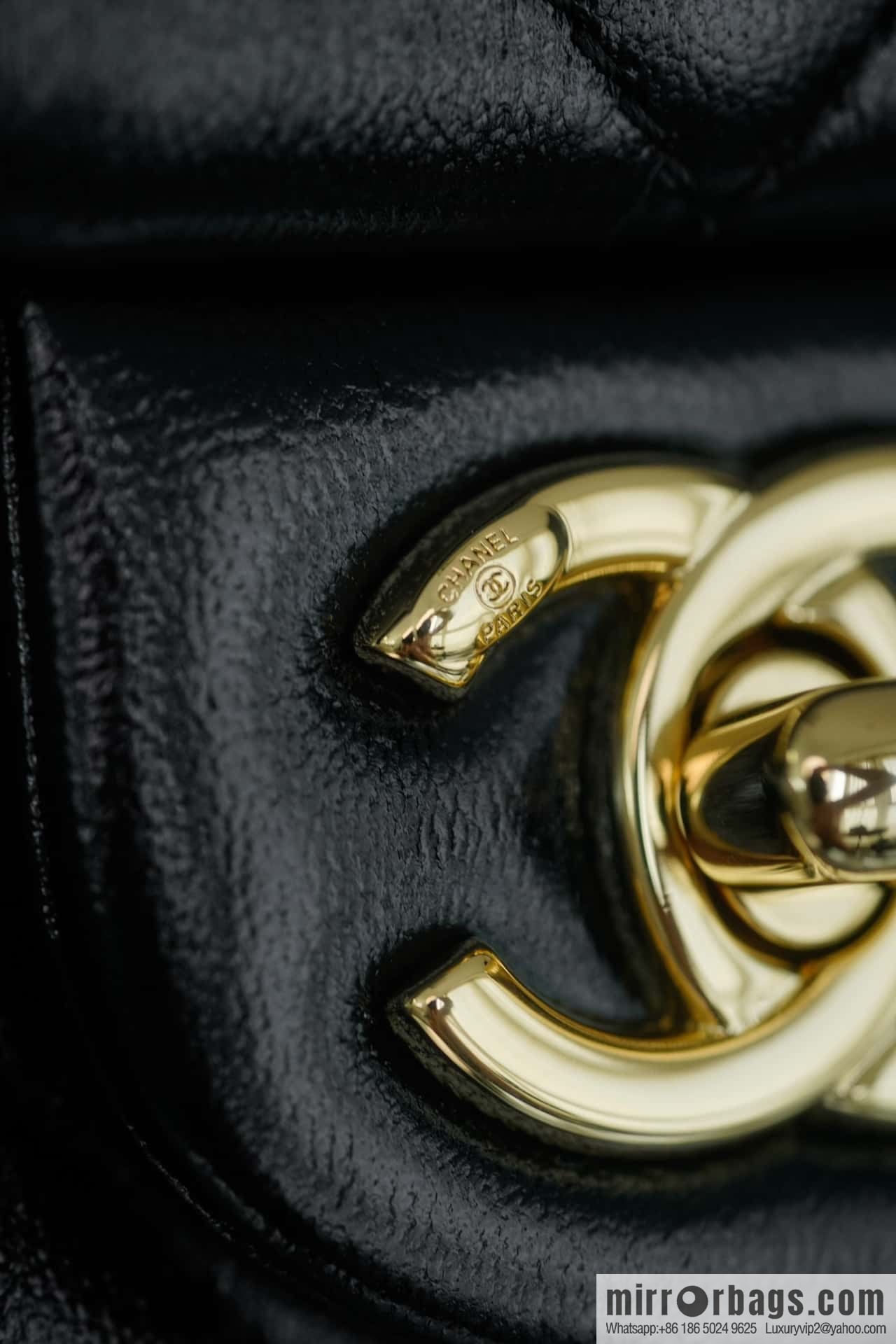 CHANEL 24b Flap New thick chain handle, fat square, small AS5032 B17665 94305