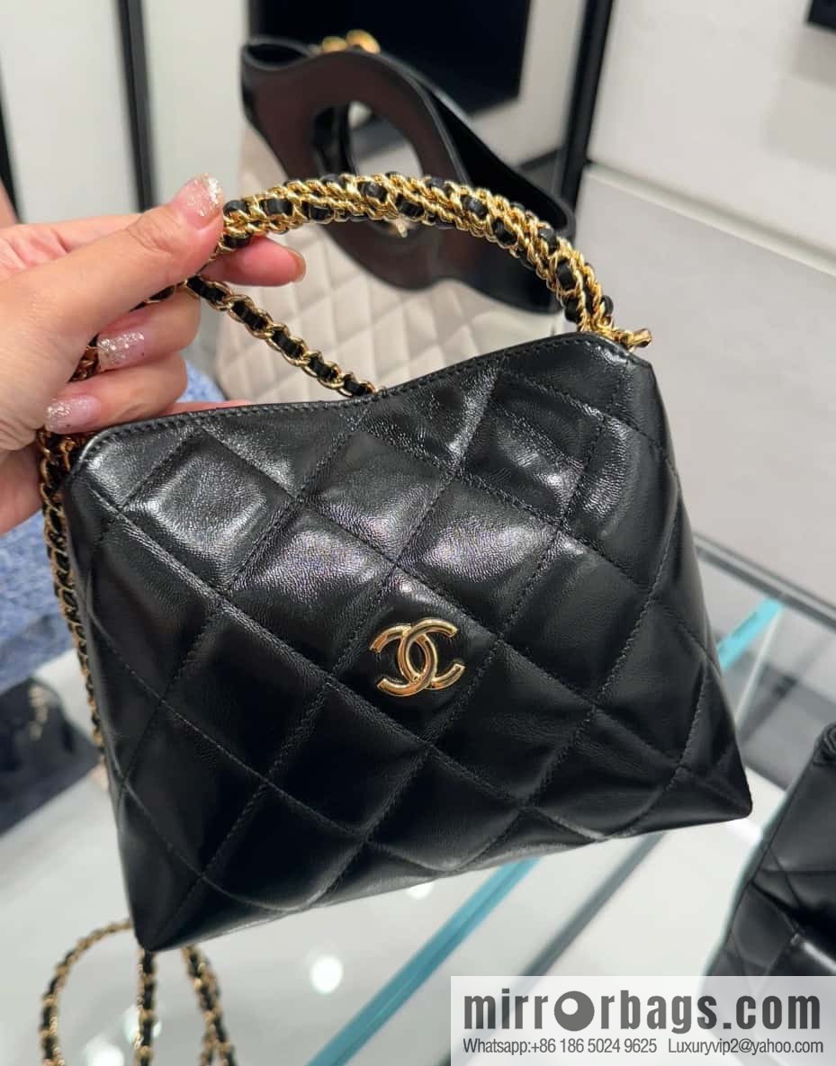 CHANEL 24b new thick chain handle, lunch box bag, black π€ AP4189 B17675 NZG79