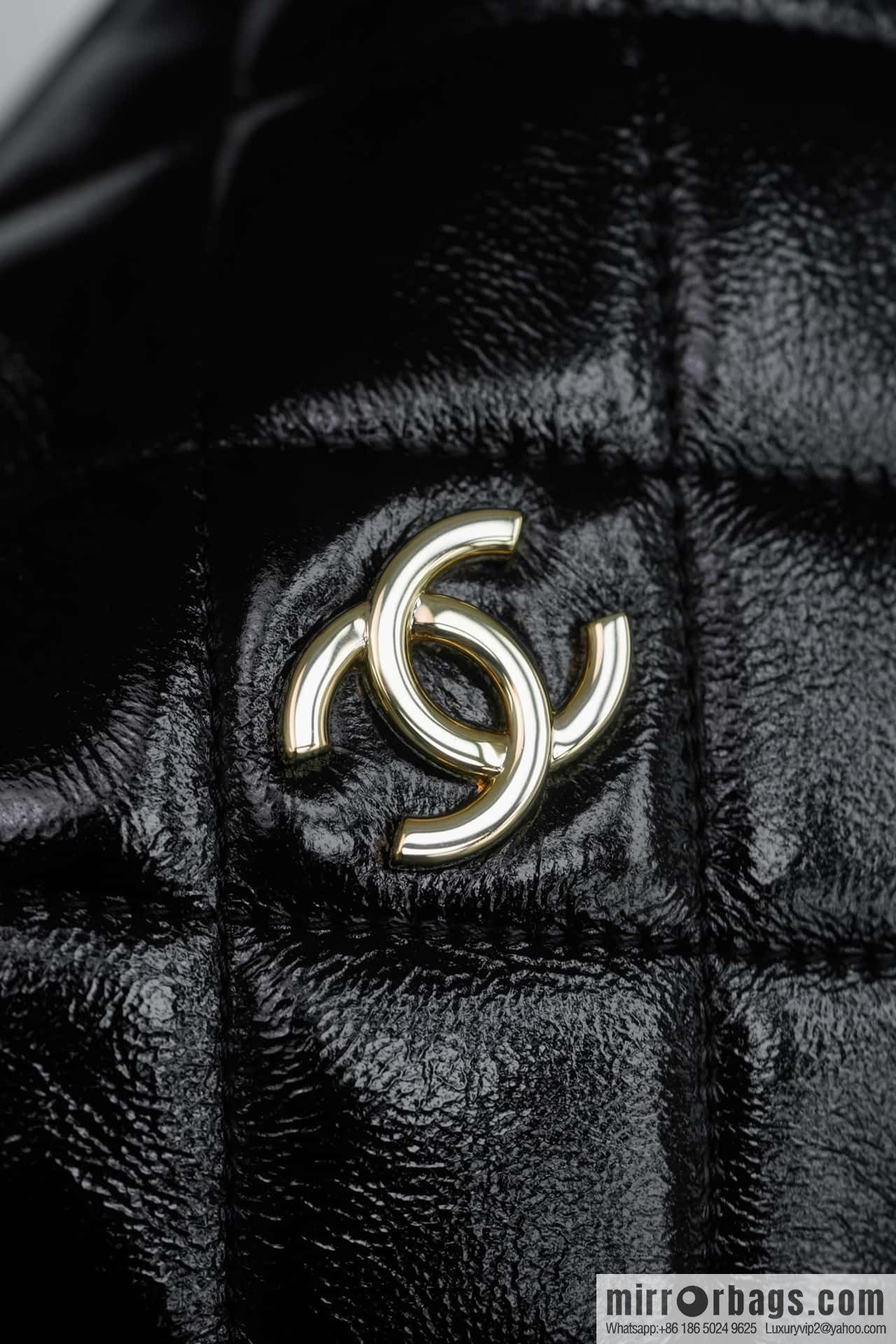 CHANEL 24b new thick chain handle, lunch box bag, black π€ AP4189 B17675 NZG79