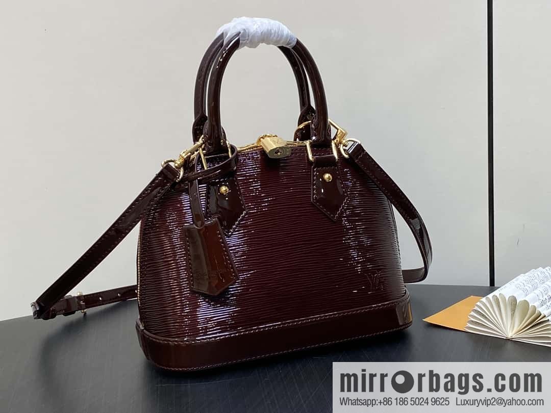 M40301 burgundy patent leather, water ripple shell bag series Alma shell BB handbag M24597 40301 apricot, water ripple (mirror patent leather) This Alma BB handbag