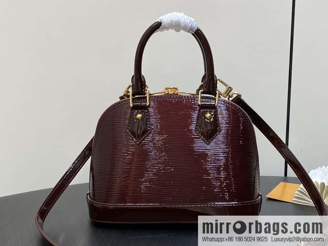 M40301 burgundy patent leather, water ripple shell bag series Alma shell BB handbag M24597 40301 apricot, water ripple (mirror patent leather) This Alma BB handbag