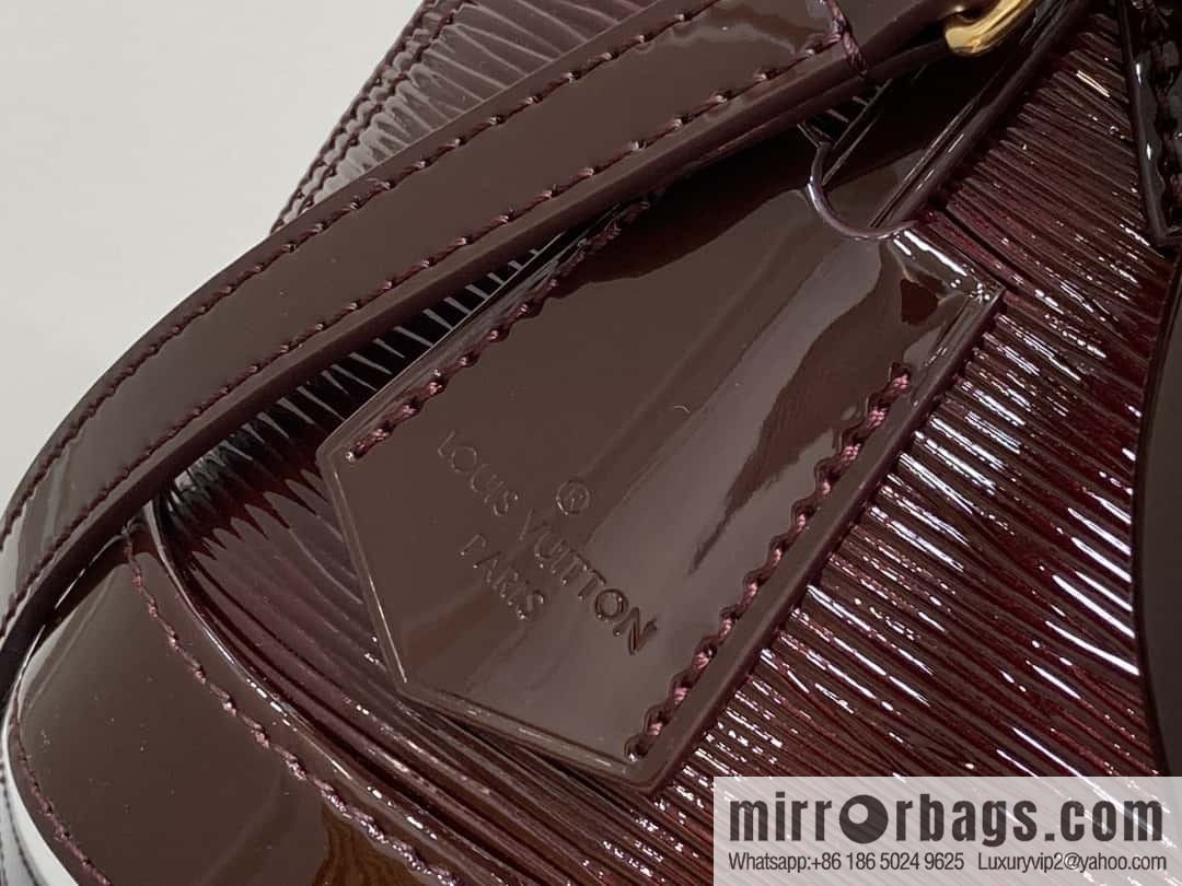M40301 burgundy patent leather, water ripple shell bag series Alma shell BB handbag M24597 40301 apricot, water ripple (mirror patent leather) This Alma BB handbag