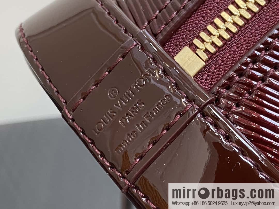 M40301 burgundy patent leather, water ripple shell bag series Alma shell BB handbag M24597 40301 apricot, water ripple (mirror patent leather) This Alma BB handbag