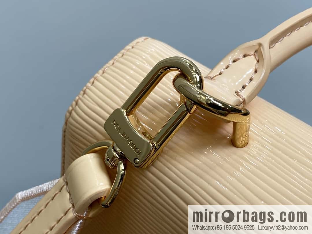 [Original order boutique] M24616 apricot patent leather, water ripple handbag series CLUNY mini handbag M58928 M24616 bright burgundy (cloth shoulder color label)