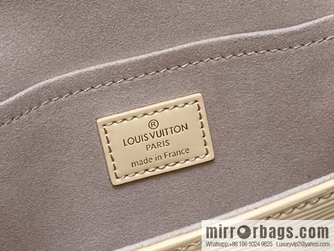 [Original order boutique] M24616 apricot patent leather, water ripple handbag series CLUNY mini handbag M58928 M24616 bright burgundy (cloth shoulder color label)