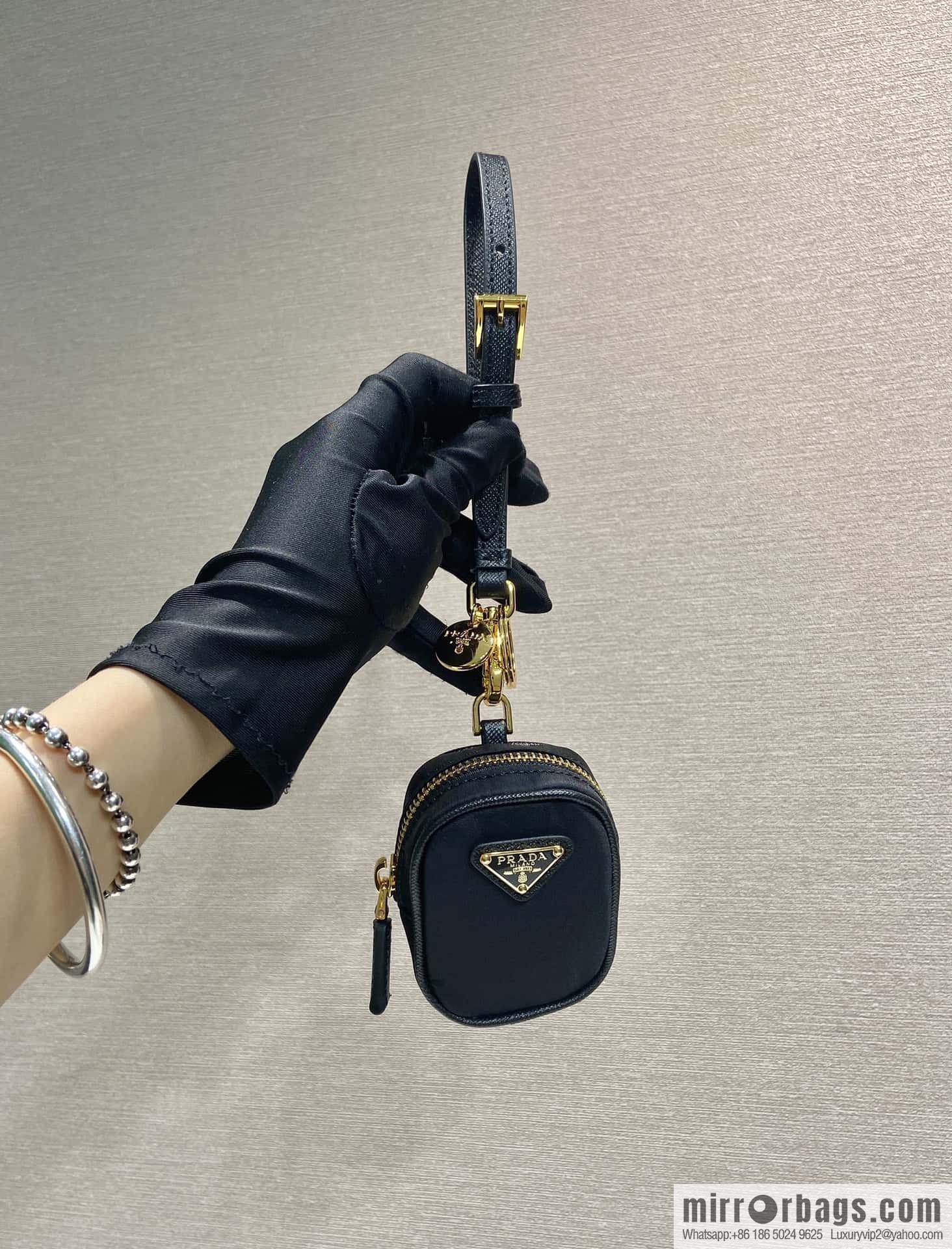 PRADA 🎉 Mini Bag 🎉 1TT200 New 🎉🎉 Black