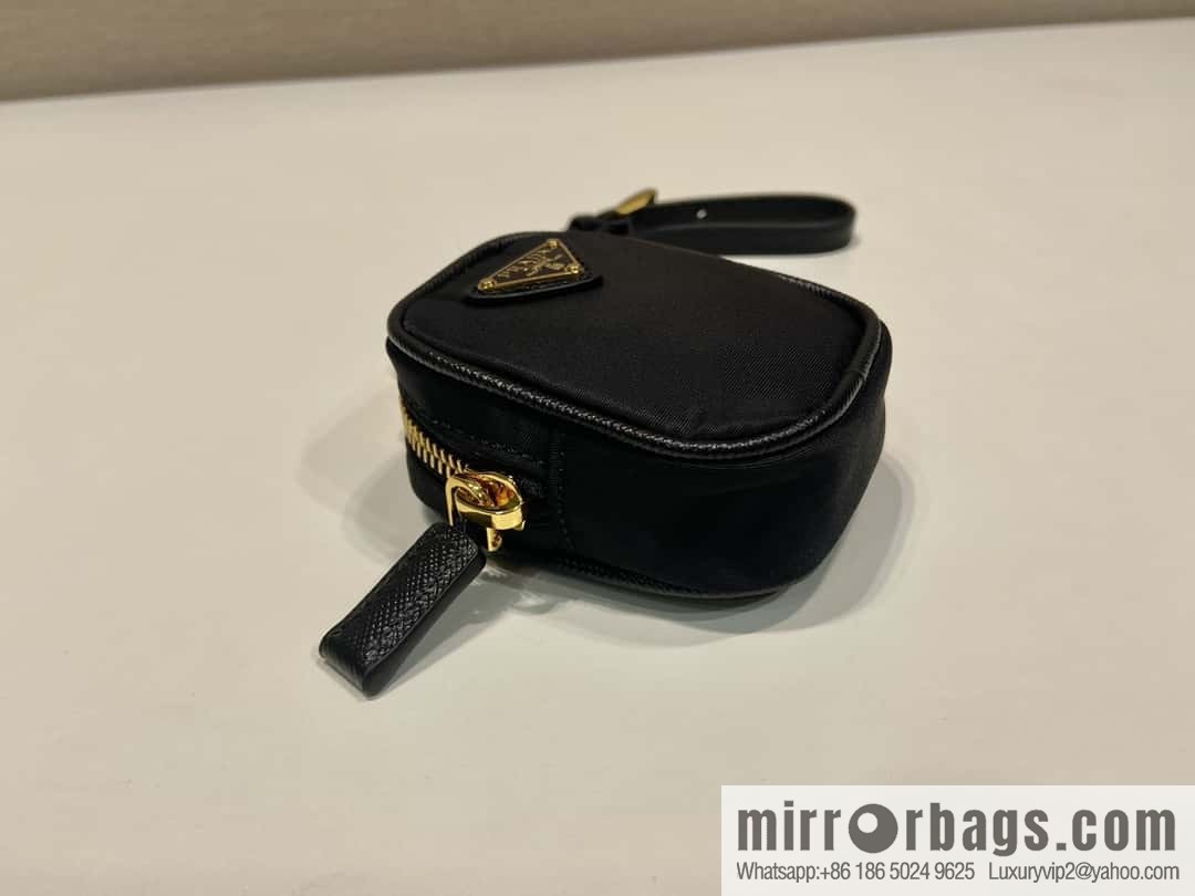 PRADA 🎉 Mini Bag 🎉 1TT200 New 🎉🎉 Black