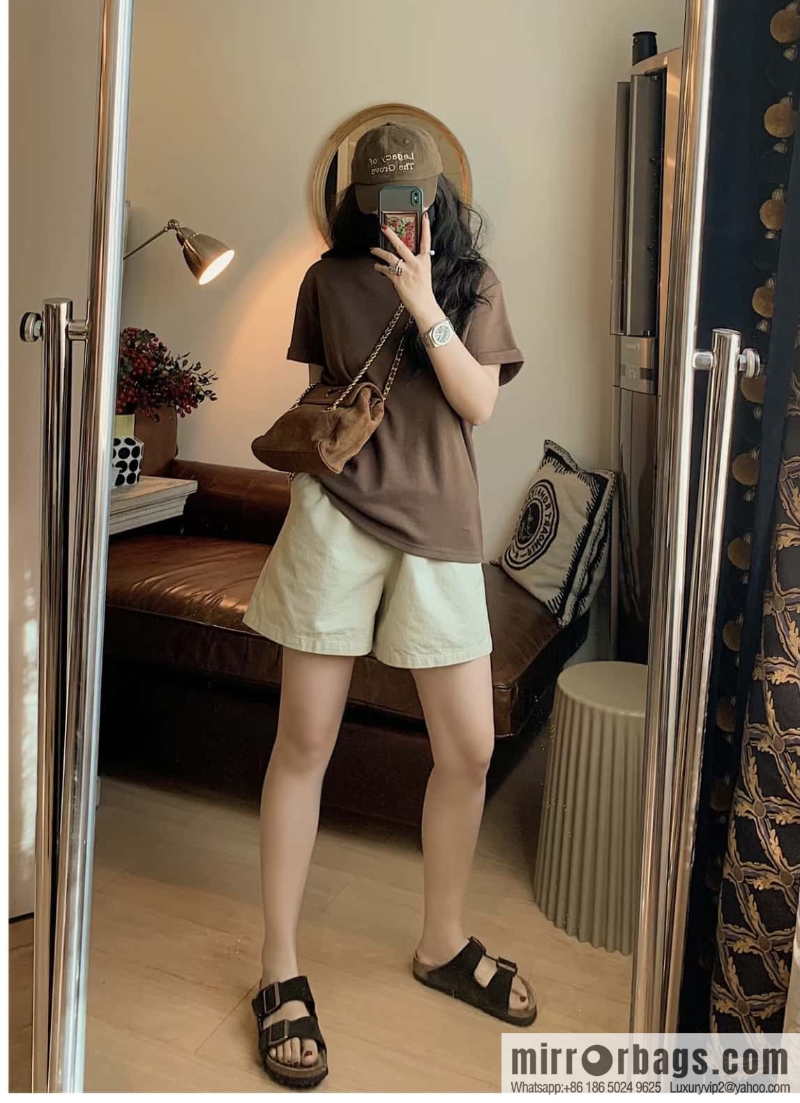 PRADA 🎉 🎉 1BD600 Suede