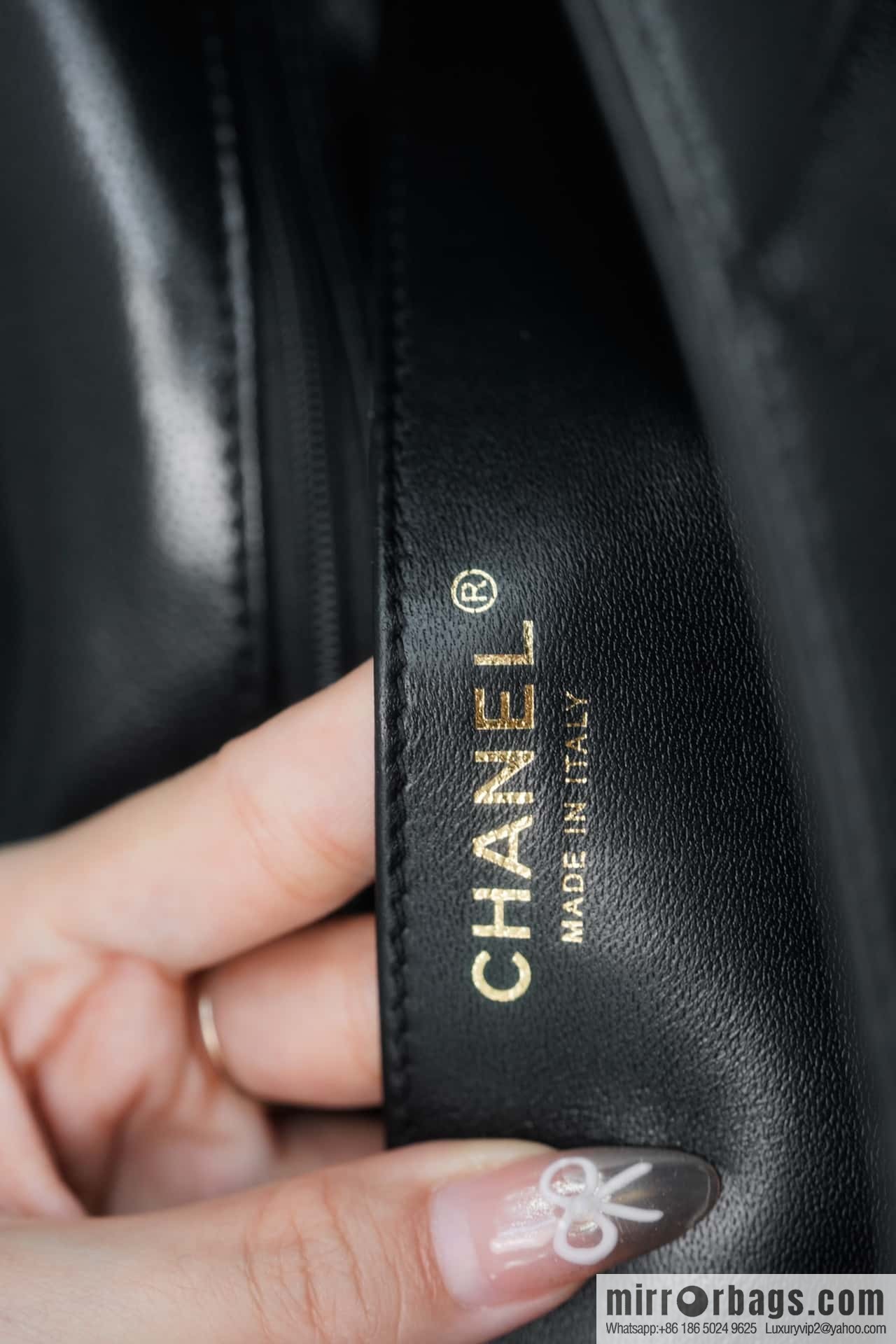 CHANEL 24p handle Kelly box, black large AS4712
