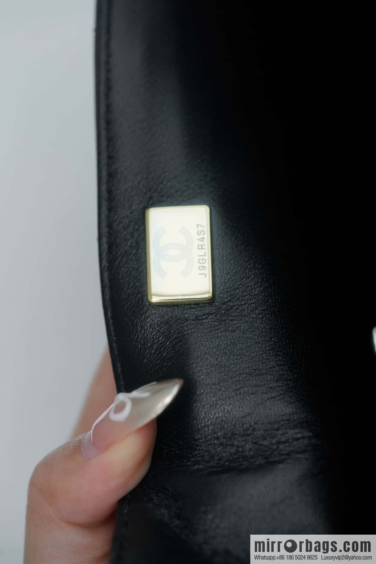 CHANEL 24p handle Kelly box, black large AS4712