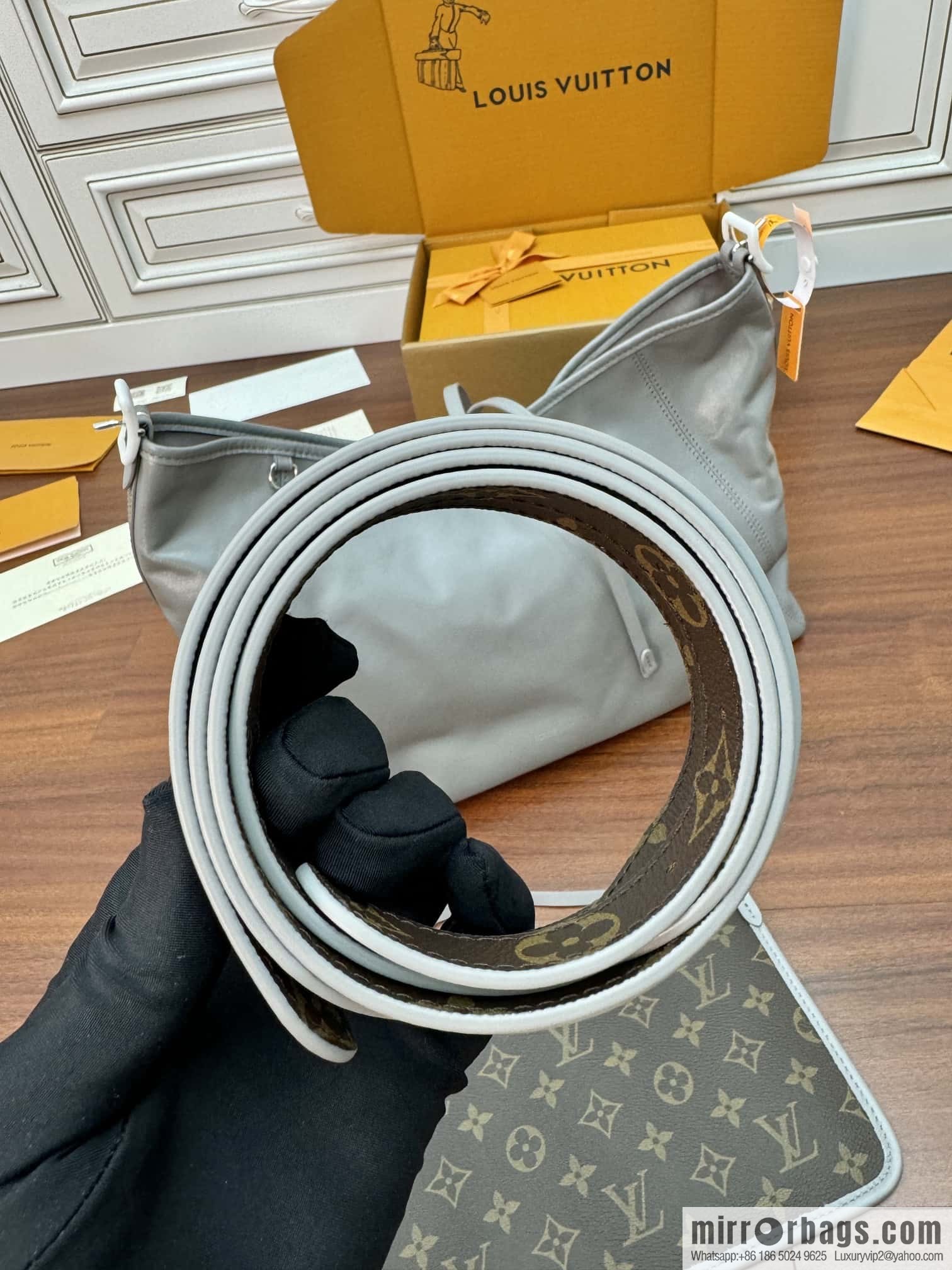 LV M12583 new CARRYALL DARK medium handbag of the season
