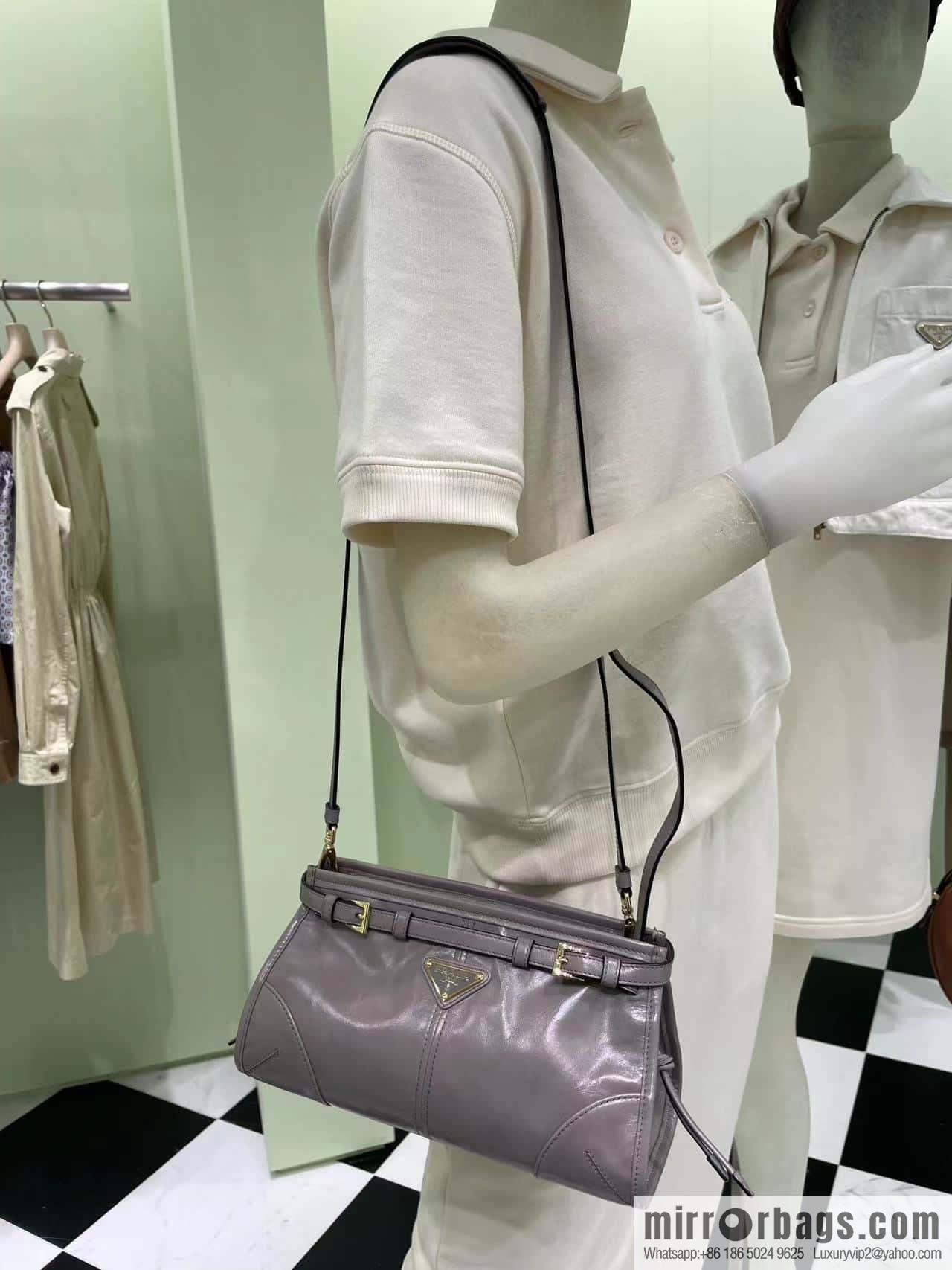 PRADA 🎉 LusSo lf oil wax leather 🎉 1BA215 messenger bag 🎉 grey