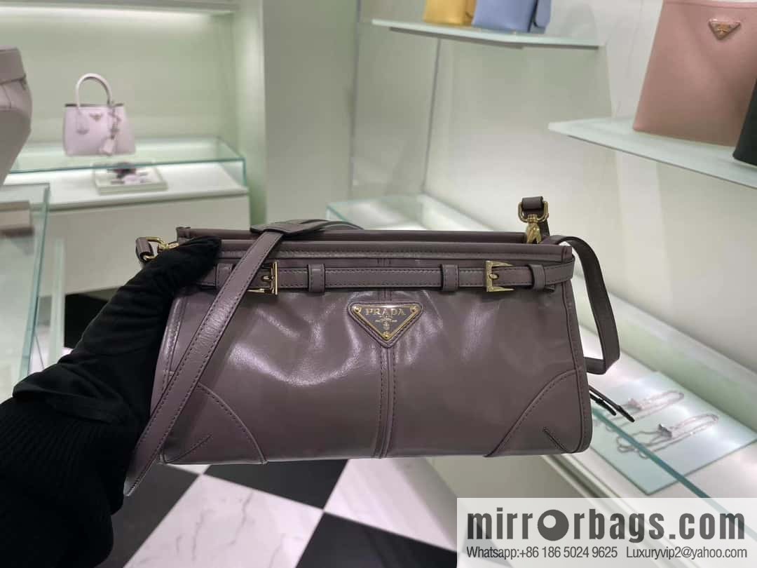 PRADA 🎉 LusSo lf oil wax leather 🎉 1BA215 messenger bag 🎉 grey