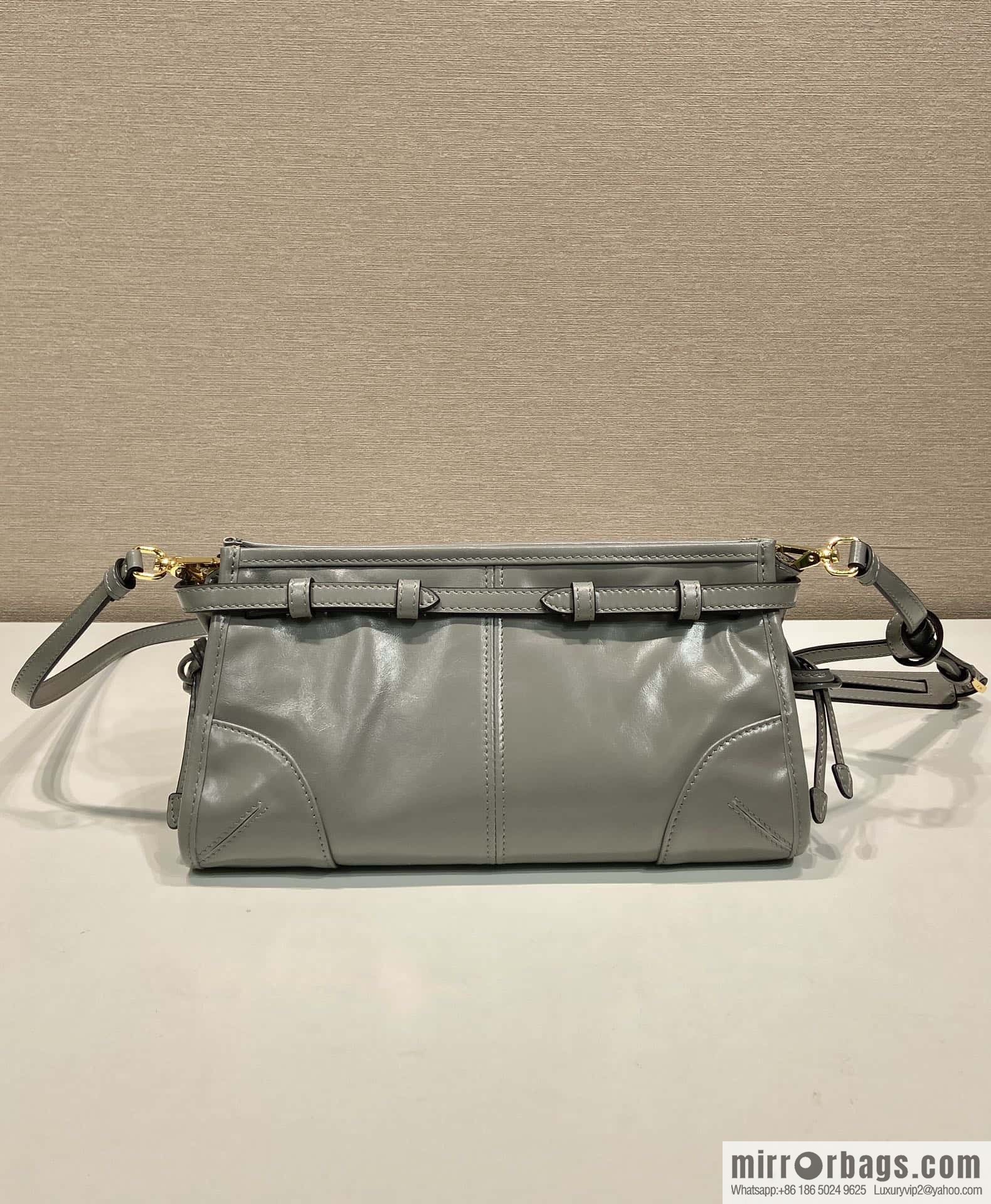 PRADA 🎉 LusSo lf oil wax leather 🎉 1BA215 messenger bag 🎉 grey