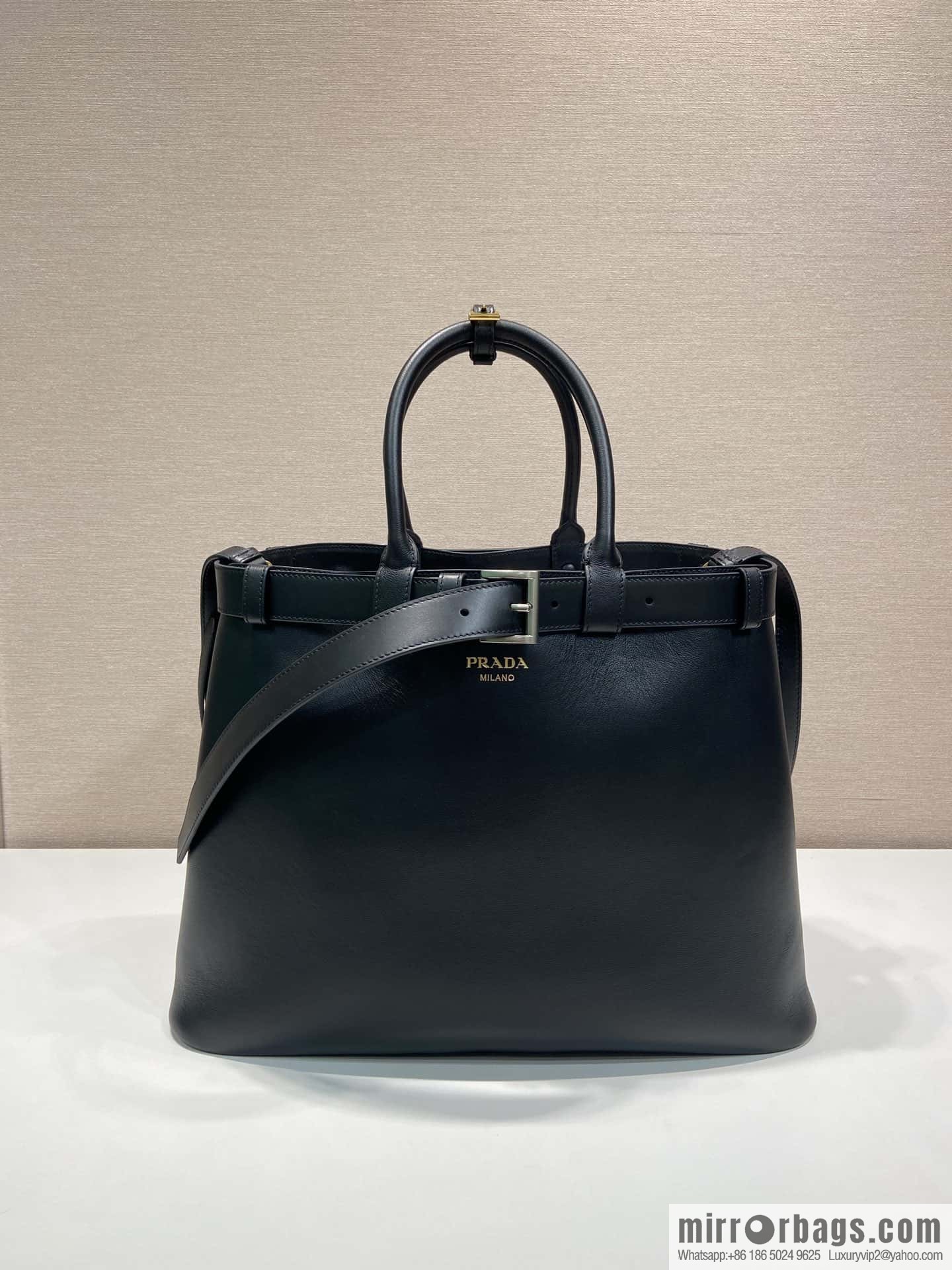 PRADA 🎉 new men's 🎉 1BA419 plus size