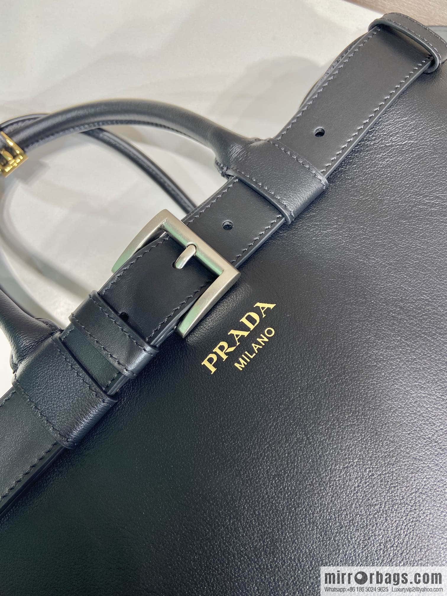 PRADA 🎉 new men's 🎉 1BA419 plus size