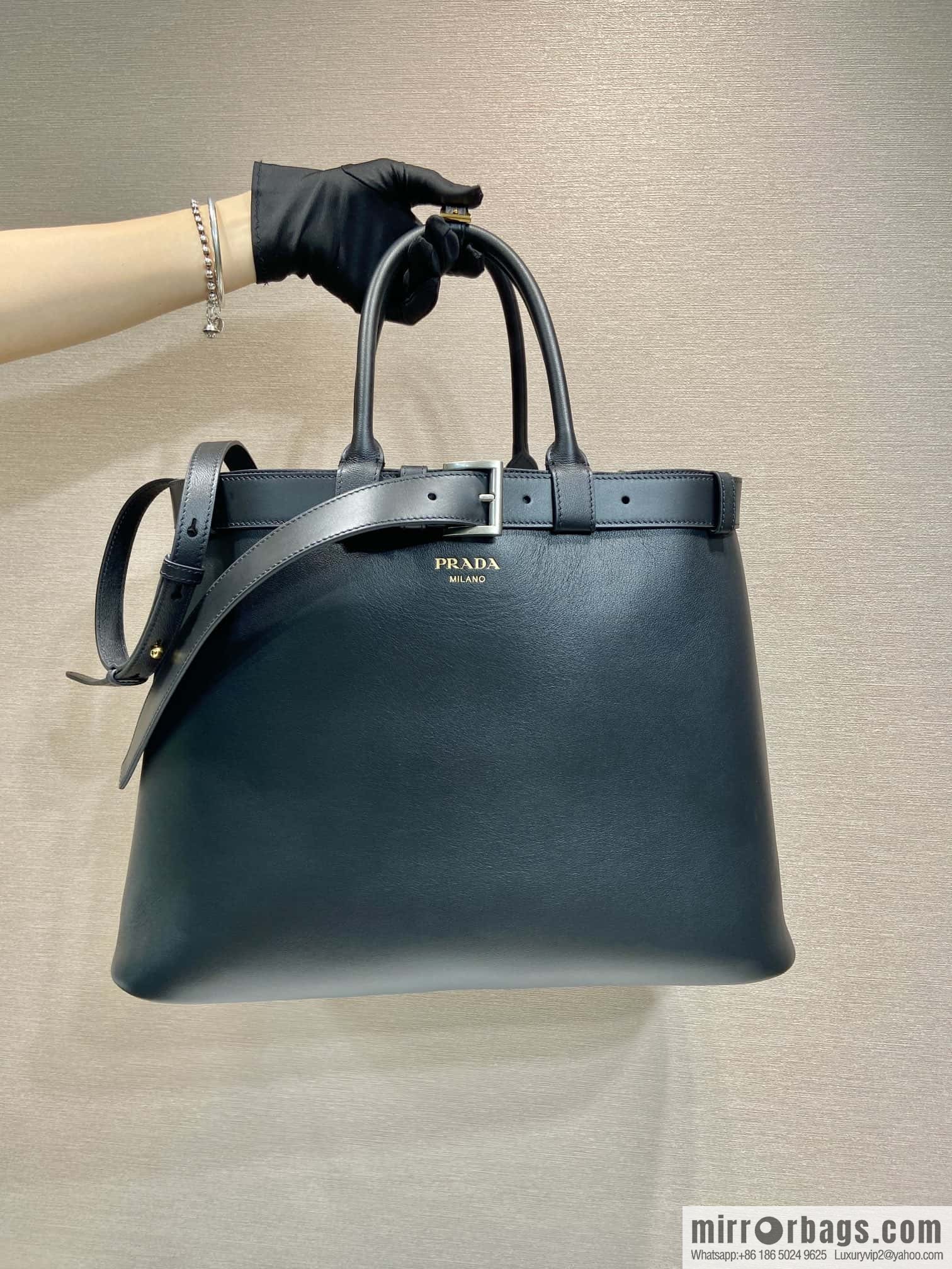 PRADA 🎉 new men's 🎉 1BA419 plus size