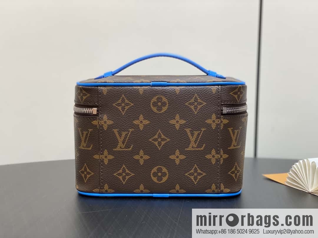[Original order boutique] M42266 presbyopia blue, cosmetic bag series, variable code chip version Nine BB cosmetic bag M44495