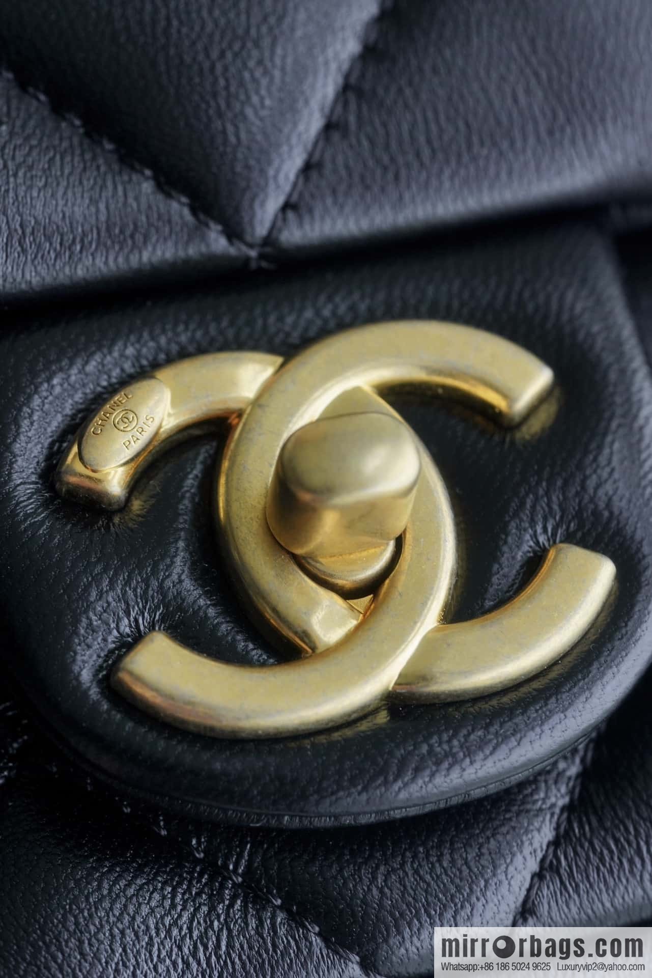 𝗖𝗵𝗮𝗻𝗲𝗹 𝟮𝟮𝘀 thick chain cf armpit bag Genuine leather AS3213