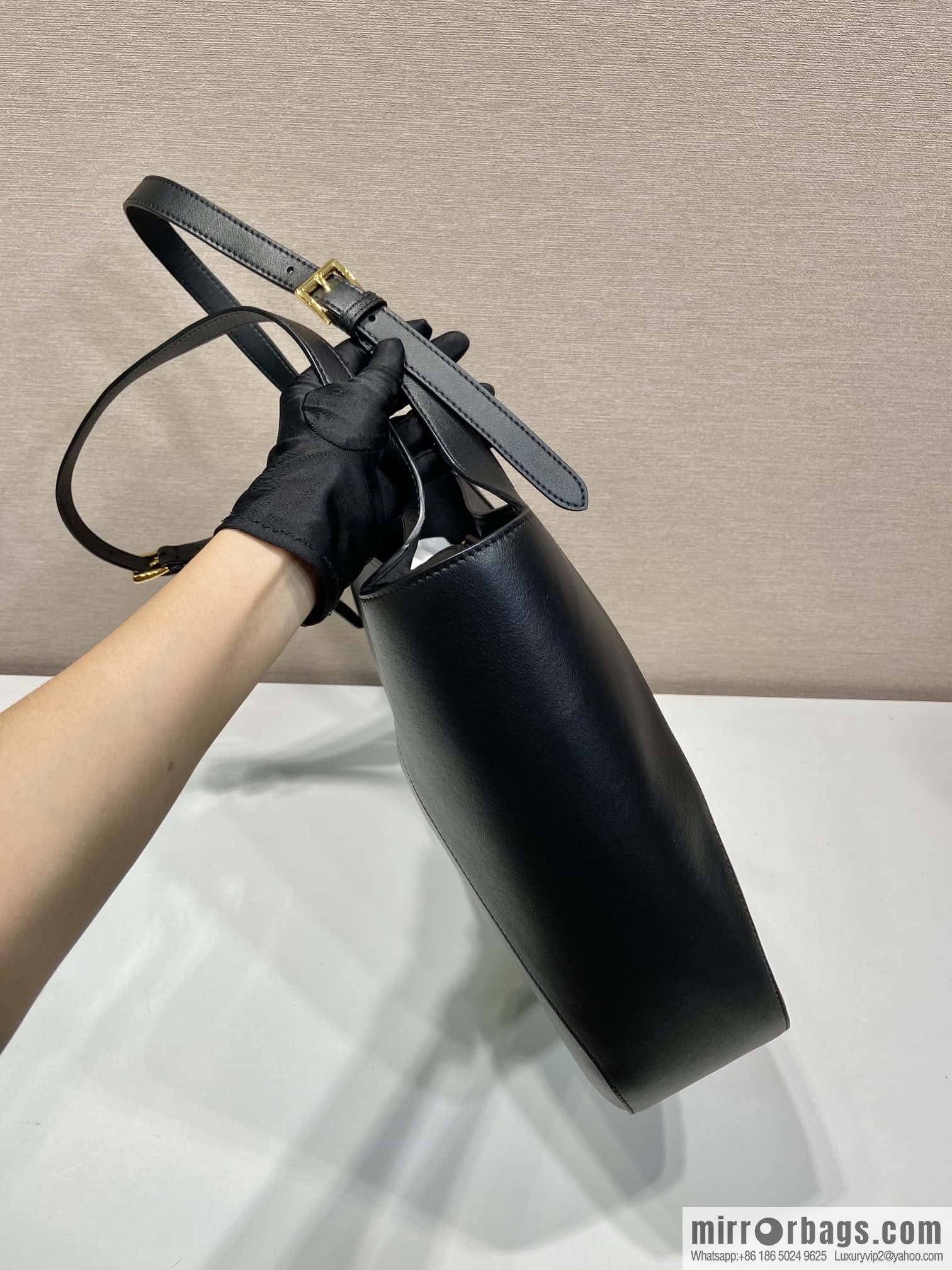 PRADA 🎉 new tote bag 🎉 1BG512 🎉🎉 black