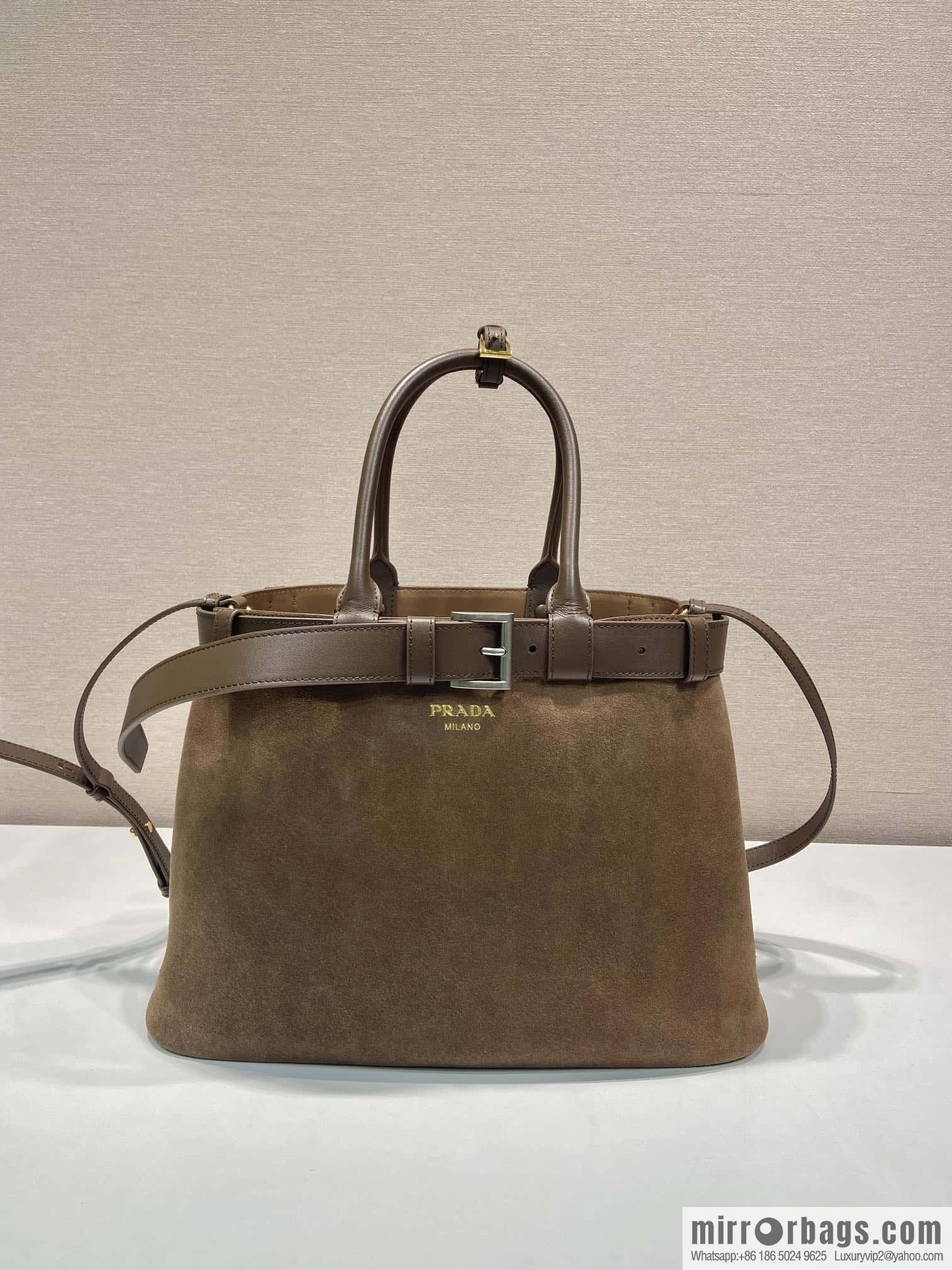PRADA 🎉 new women's bag 🎉 1BA416 large fleece leather🎉