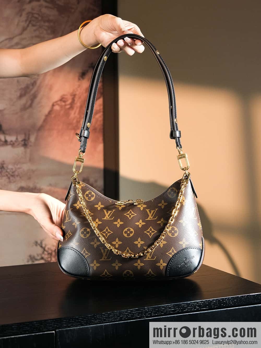 LV 𝐁𝐎𝐔𝐋𝐎𝐆𝐍𝐄 chip diamond beating horn series #M