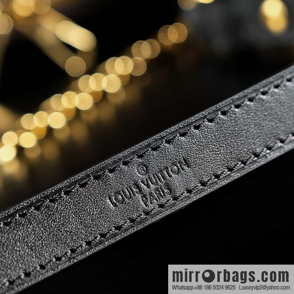 LV 𝐁𝐎𝐔𝐋𝐎𝐆𝐍𝐄 chip diamond beating horn series #M