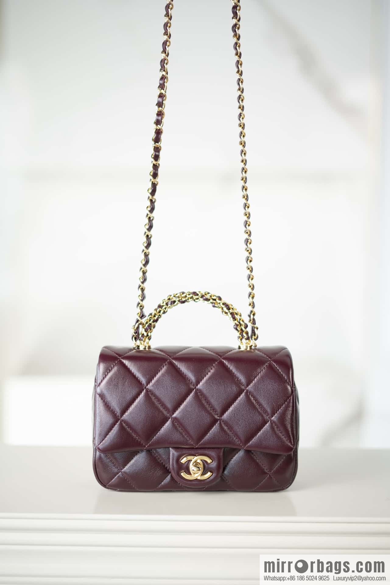 𝐂𝐇𝐀𝐍𝐄𝐋 𝟐𝟒𝐛 Flap new thick chain handle, square fat man, small, burgundy AS5032