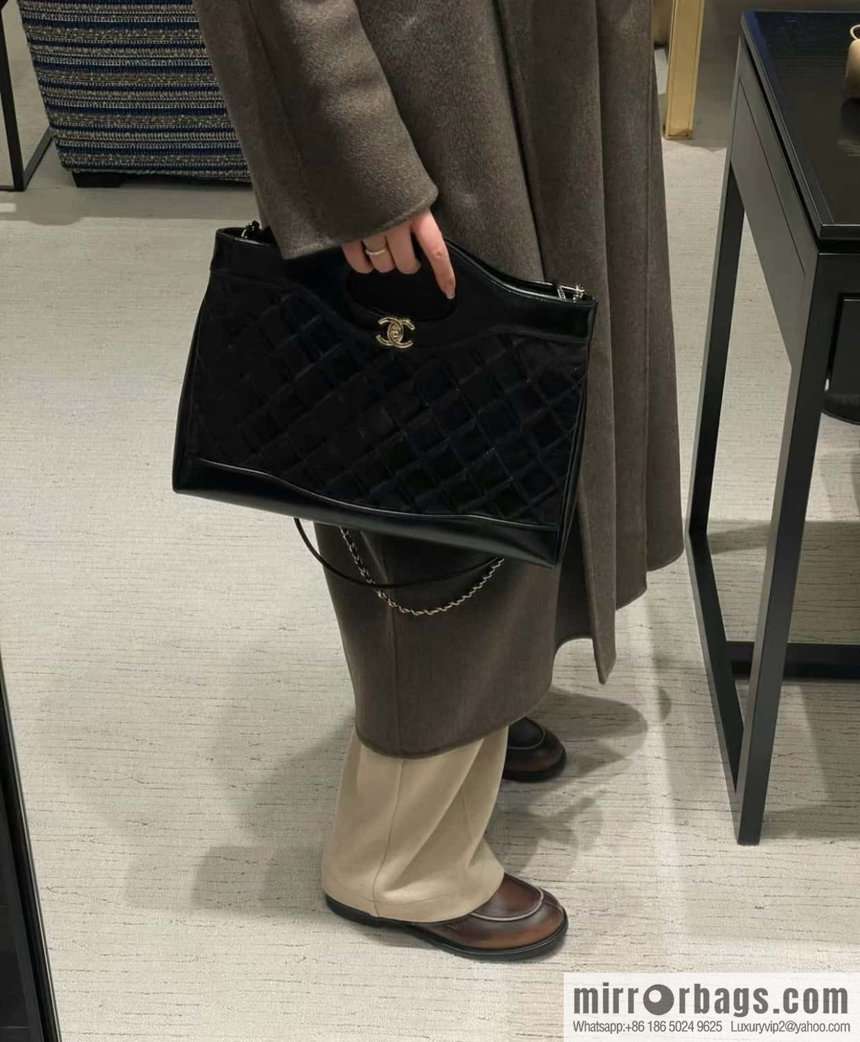 𝐂𝐡𝐚𝐧𝐞𝐥 24S 31bag horizontal medium, black ➿ genuine leather AS4854