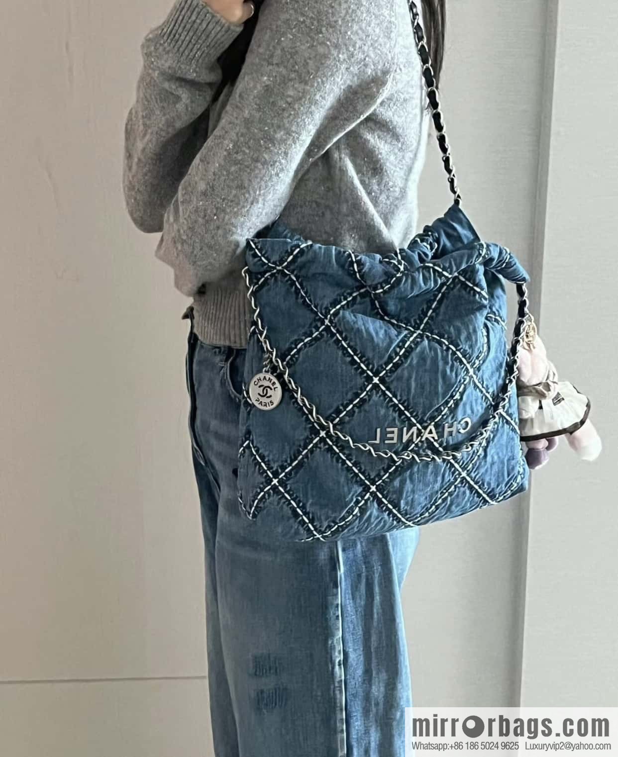𝗖𝗛𝗔𝗡𝗘𝗟 𝟐𝟒𝐩 spring and summer new denim bag small AS3260