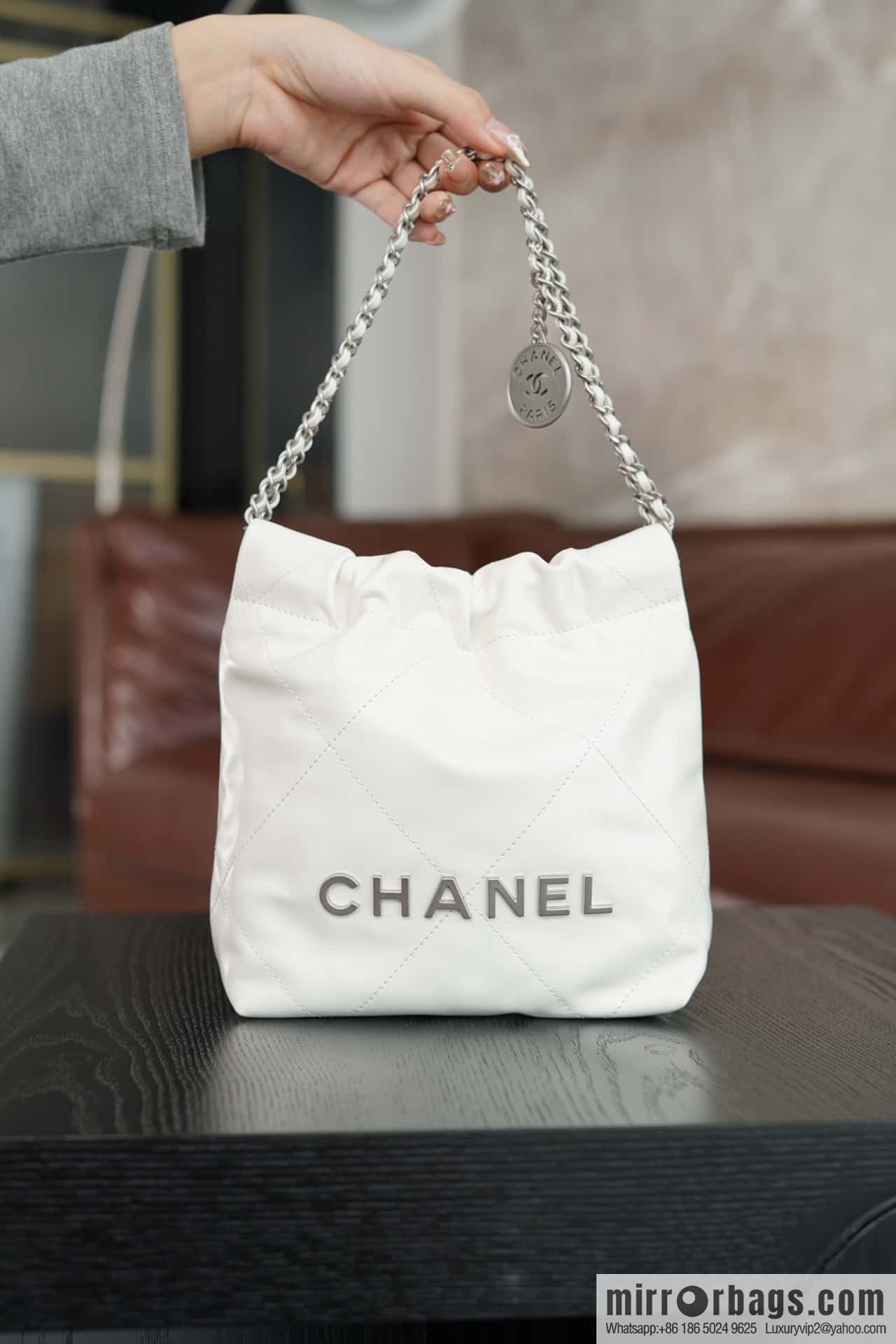 𝐂𝐇𝐀𝐍𝐄𝐋 23S 22Mini bag silver, genuine leather AS3980