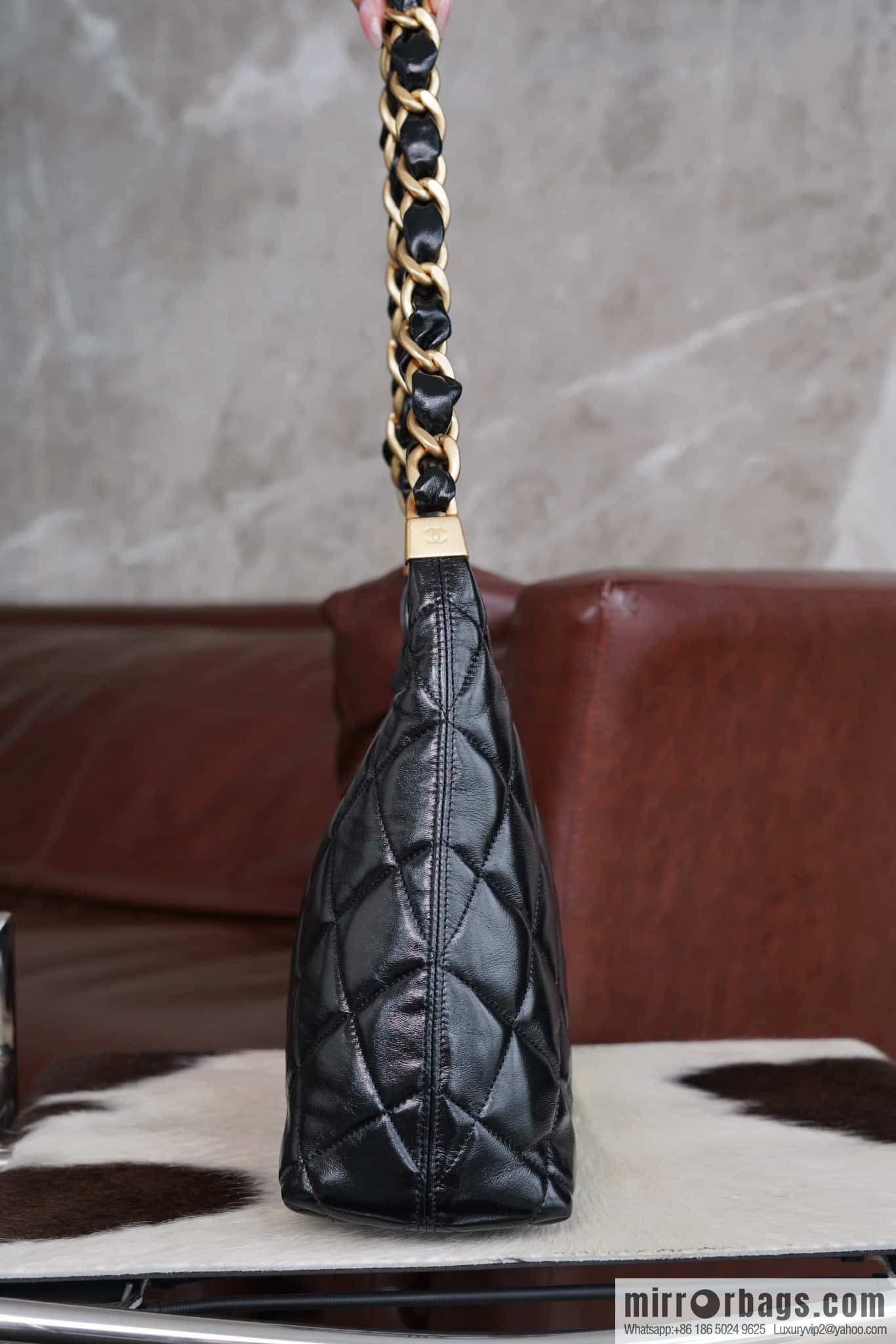 𝐂𝐡𝐚𝐧𝐞𝐥 𝟮𝟰𝗮 Premium Handicraft Workshop Hobo Black, Large, Genuine Leather AS4923
