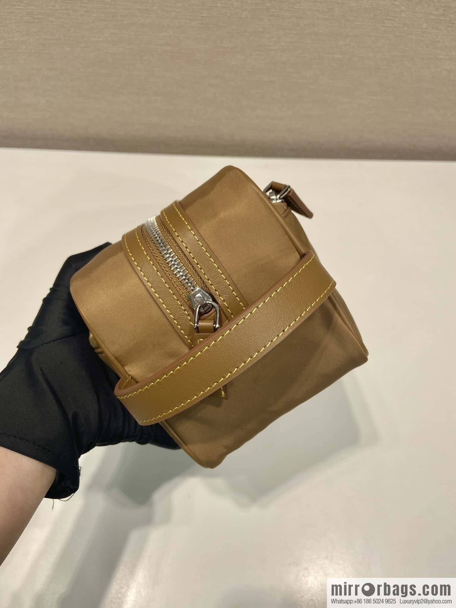 PRADA 🎉 new wash handbag 🎉 2NA819 storage bag, brown