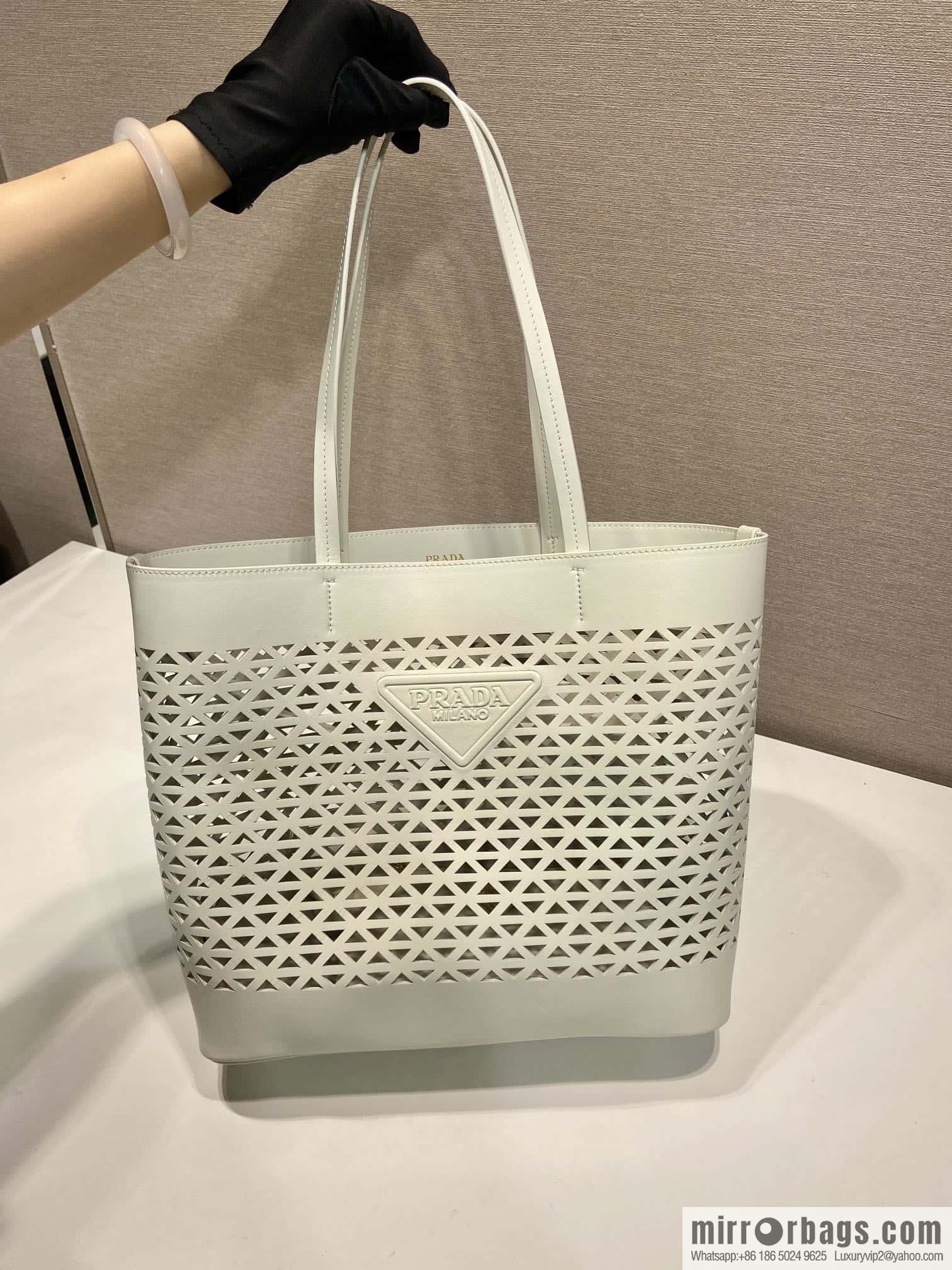PRADA 🎉 hollow tote bag 🎉 1BG503 hollow 🎉🎉 white