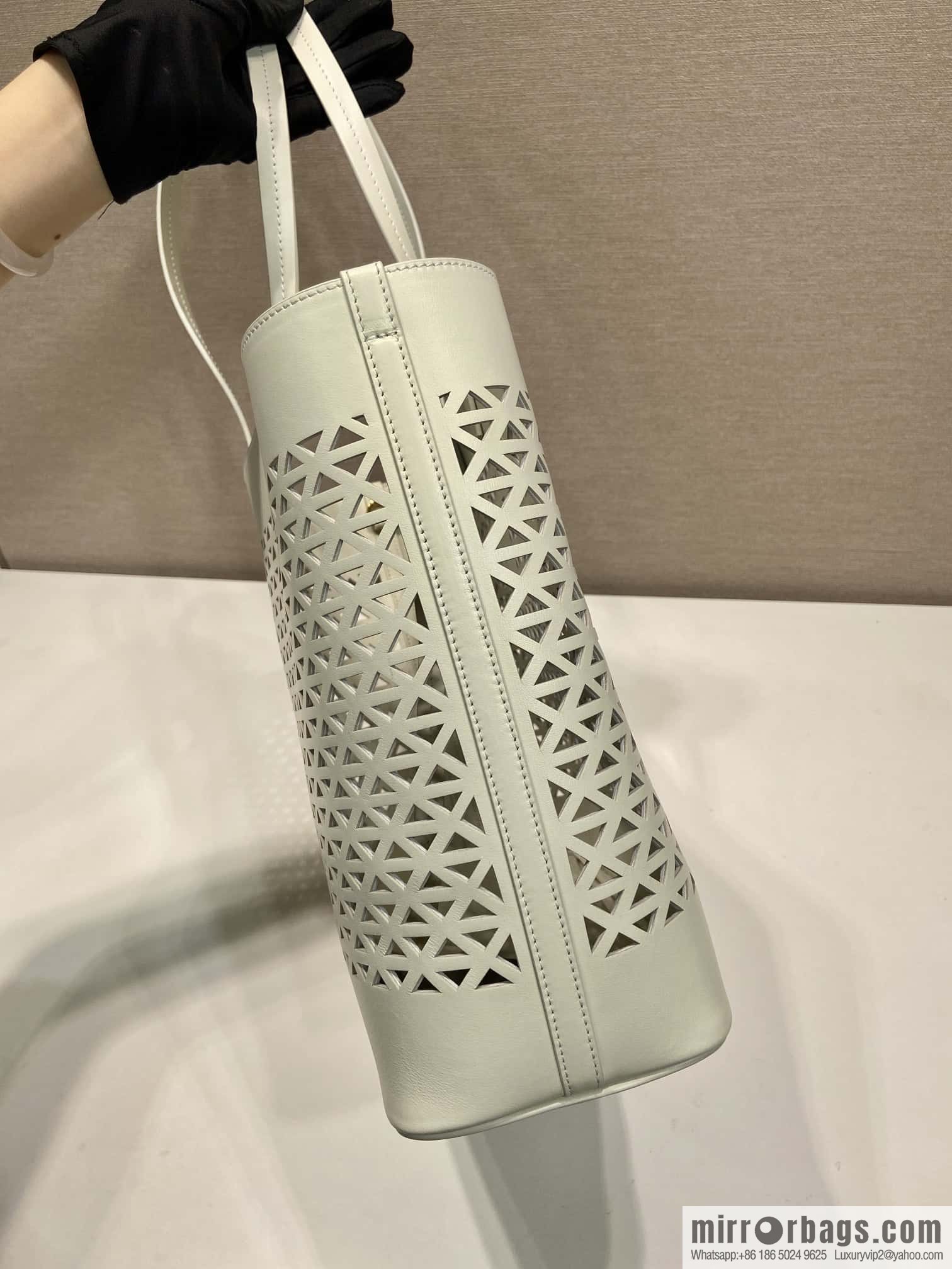 PRADA 🎉 hollow tote bag 🎉 1BG503 hollow 🎉🎉 white