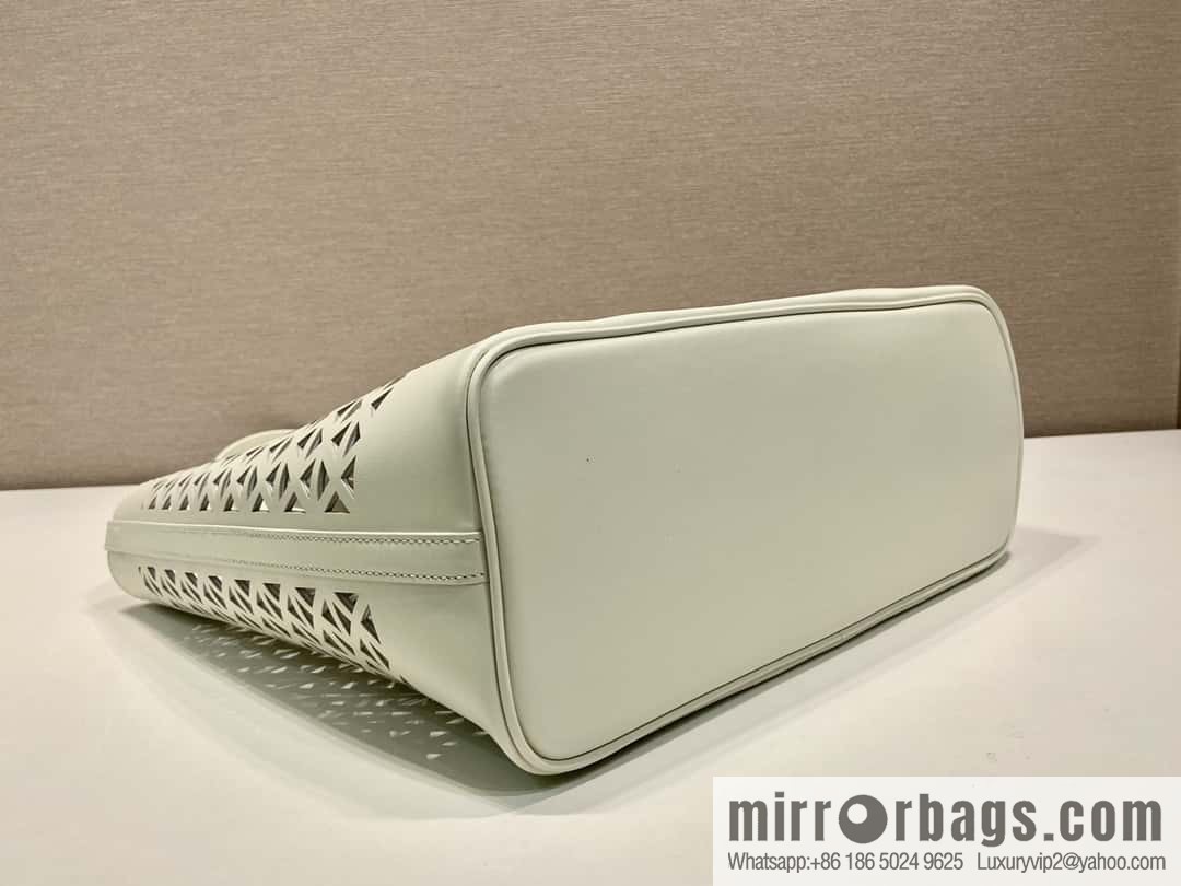 PRADA 🎉 hollow tote bag 🎉 1BG503 hollow 🎉🎉 white