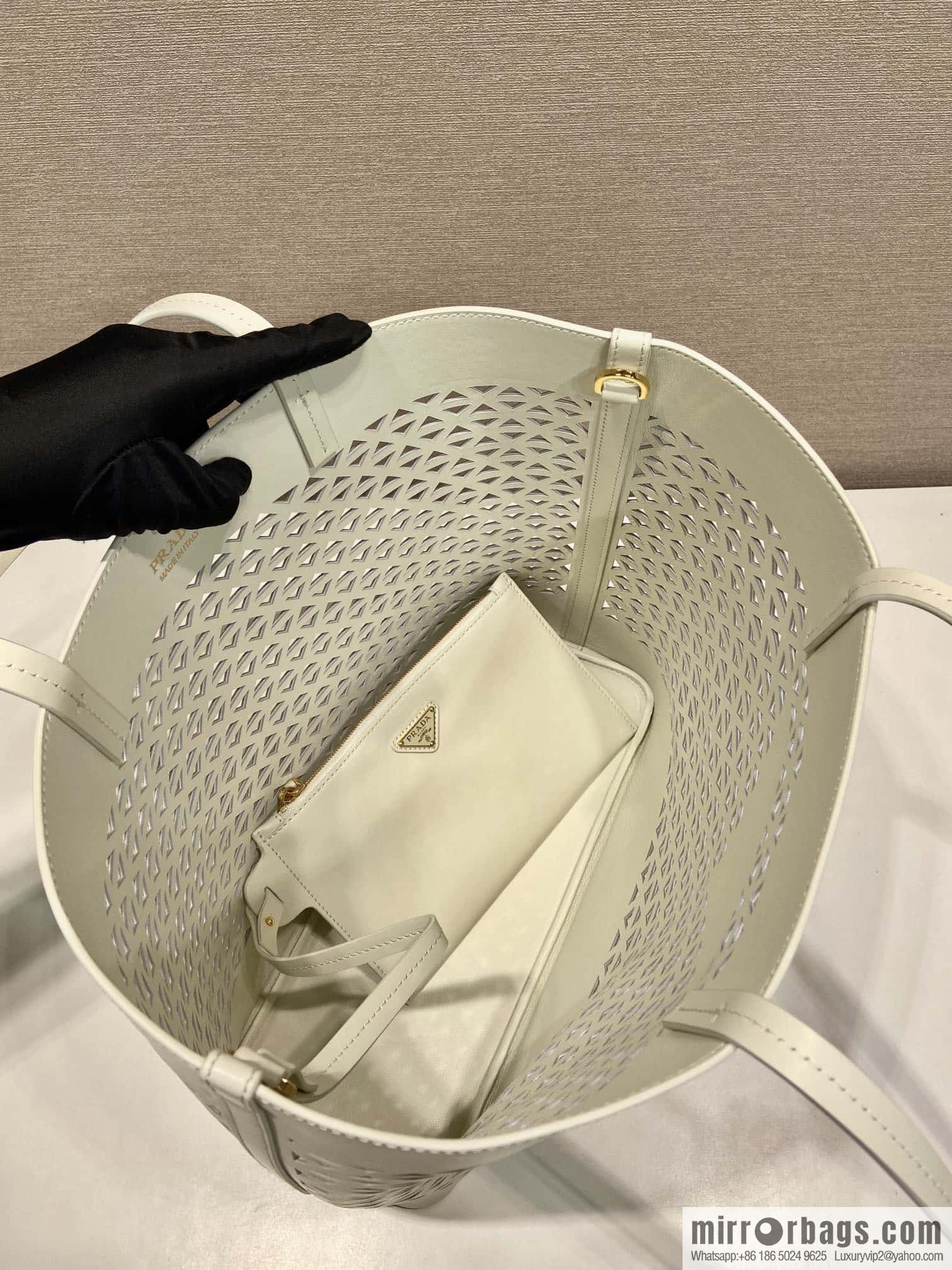 PRADA 🎉 hollow tote bag 🎉 1BG503 hollow 🎉🎉 white