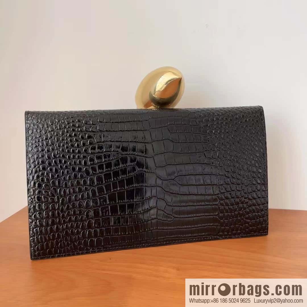 YSL 𝑼𝒑𝒕𝒐𝒘𝒏_ crocodile clutch 565739 black/silver buckle