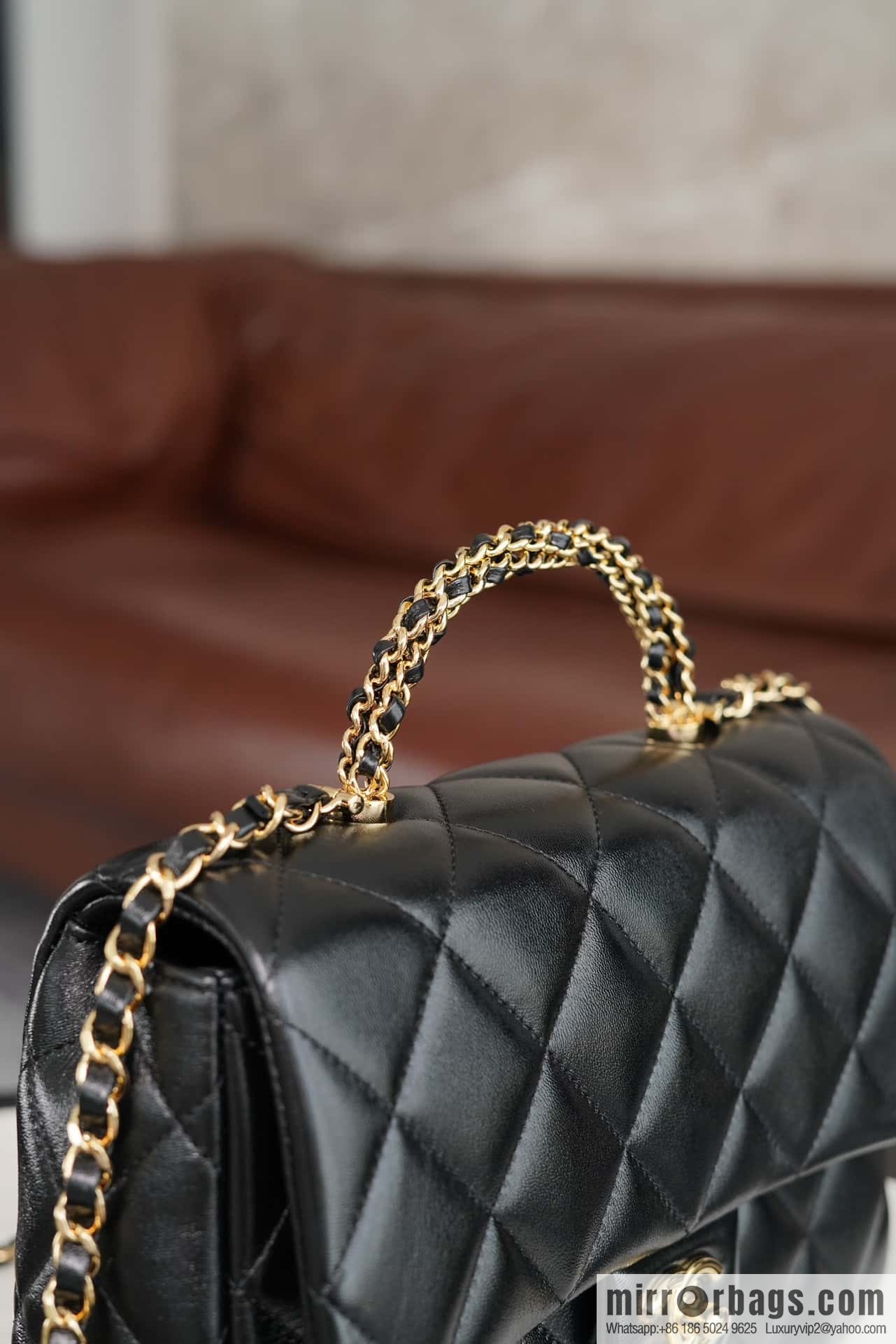 𝐂𝐇𝐀𝐍𝐄𝐋 𝟐𝟒𝐛 Flap new thick chain handle, large AS5043 black