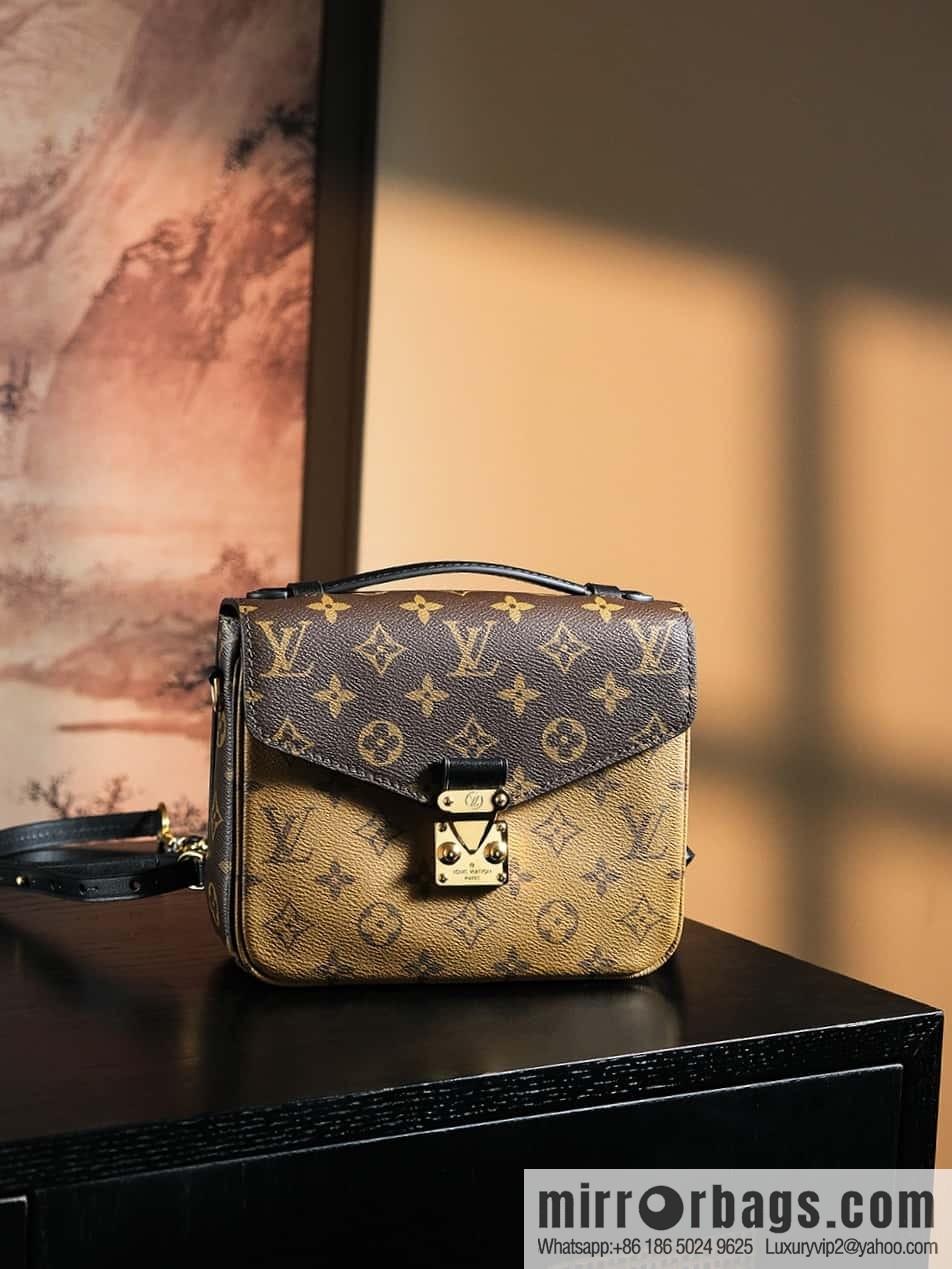 LV M11941 Pochette Métis Backpack