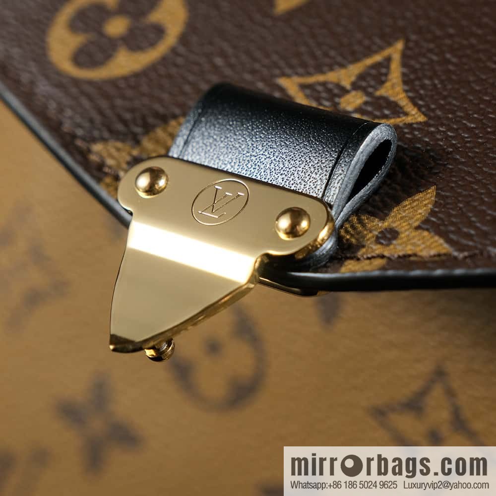 LV M11941 Pochette Métis Backpack