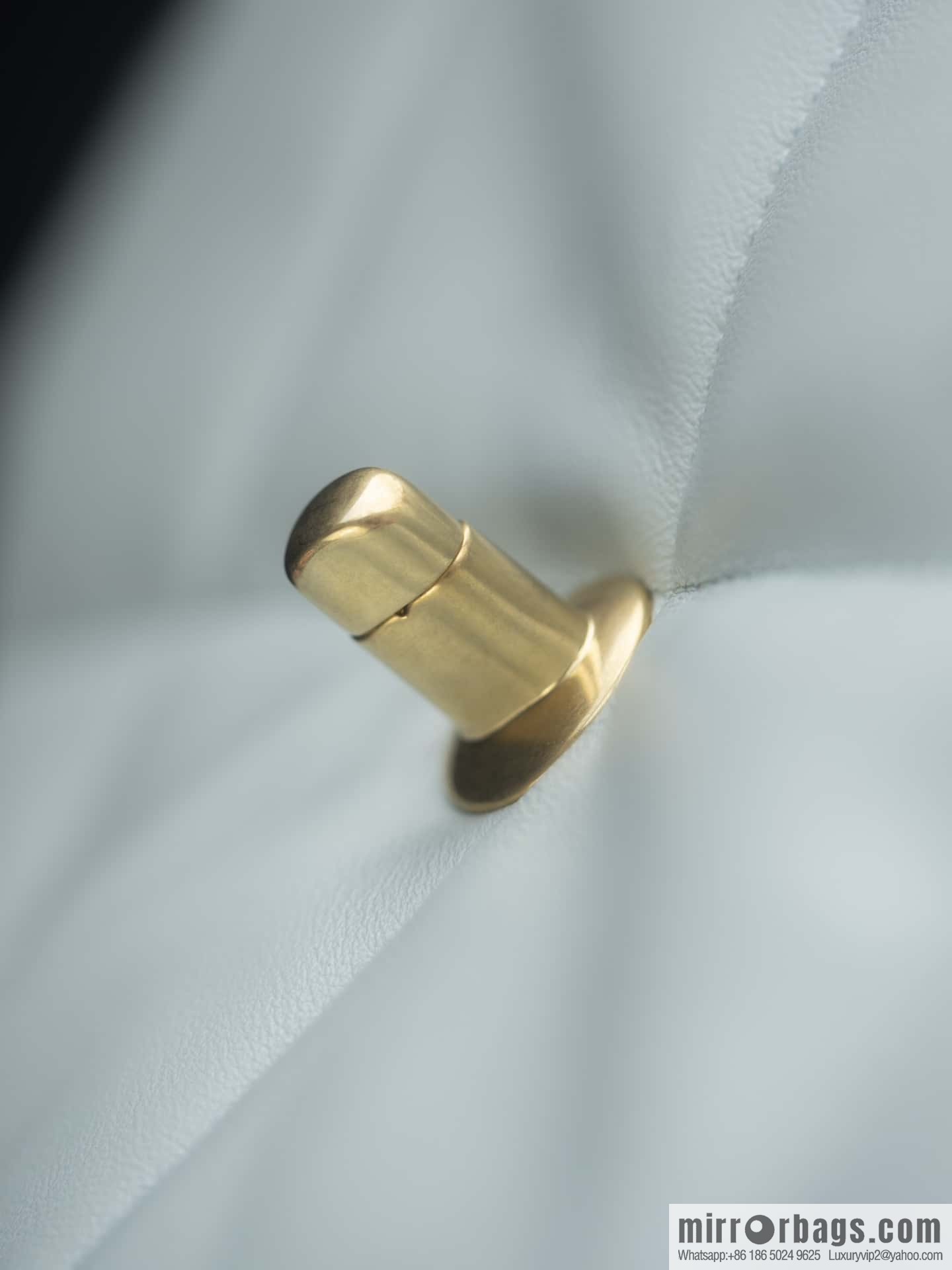 ππππ‘ππ βΆβΎ πππ medium, light blue AS1161