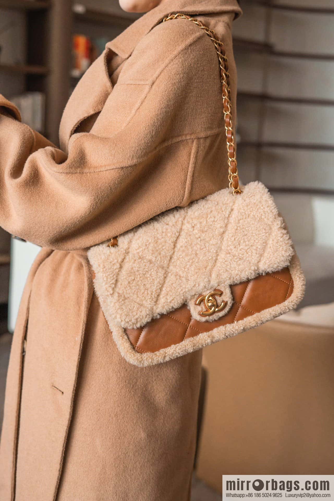 𝗖𝗛𝗔𝗡𝗘𝗟 24K Classic CF Teddy Bear, Large, Apricot AS5149 B18194 NZW48