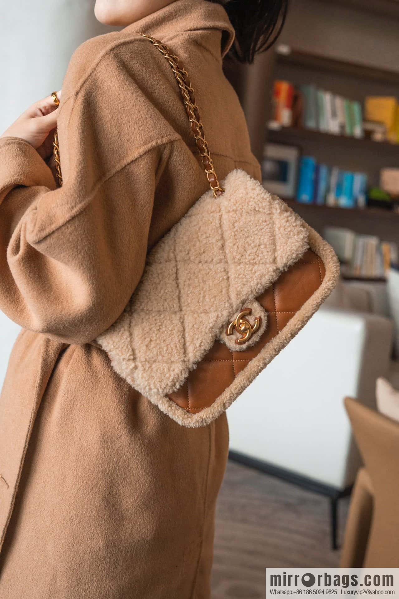 𝗖𝗛𝗔𝗡𝗘𝗟 24K Classic CF Teddy Bear, Large, Apricot AS5149 B18194 NZW48