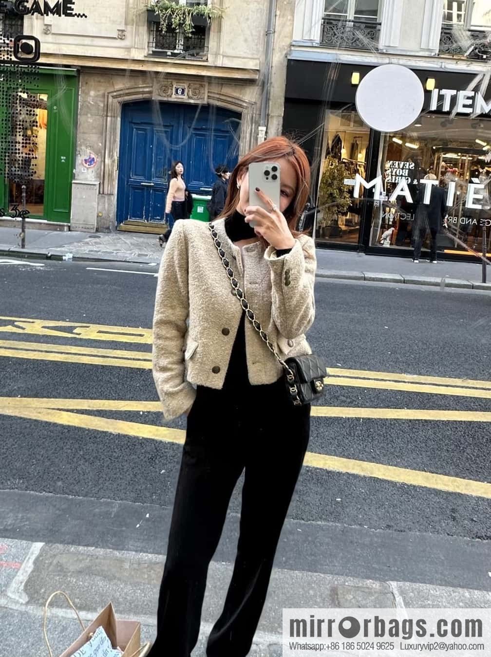 𝐂𝐡𝐚𝐧𝐞𝐥 𝟐𝟒𝐤 𝐜𝐟 thick chain black gold AS5175