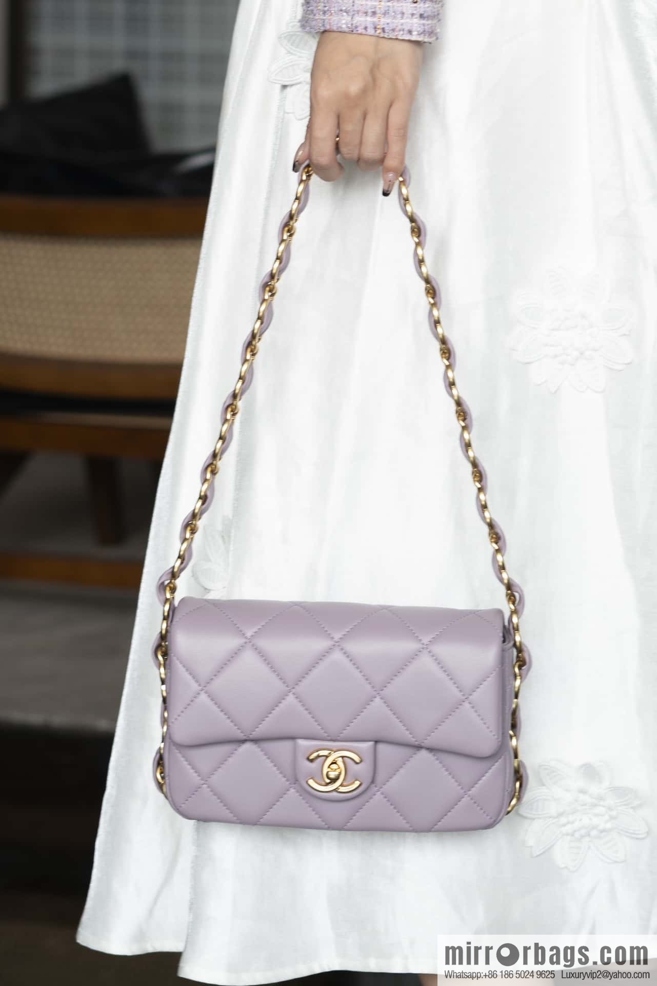𝐂𝐇𝐀𝐍𝐄𝐋 24K thick chain armpit bag, large Mini taro purple AS5174