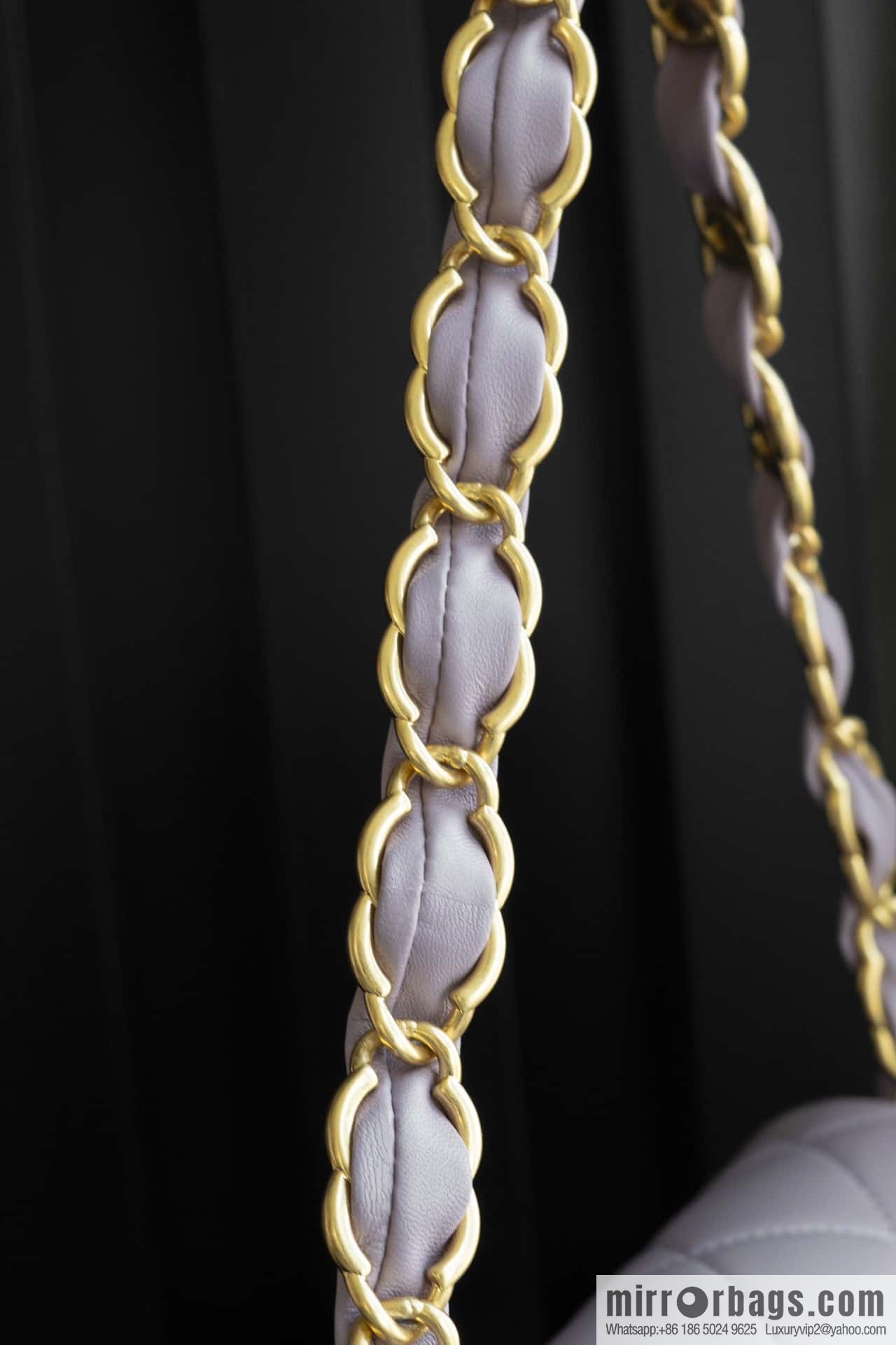 𝐂𝐇𝐀𝐍𝐄𝐋 24K thick chain armpit bag, large Mini taro purple AS5174