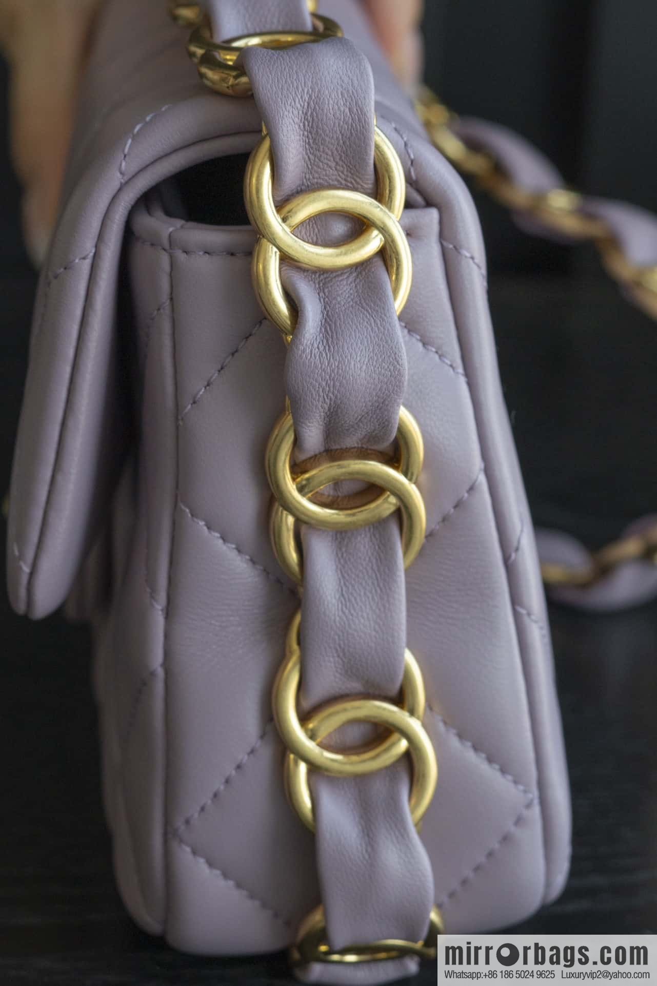 𝐂𝐇𝐀𝐍𝐄𝐋 24K thick chain armpit bag, large Mini taro purple AS5174