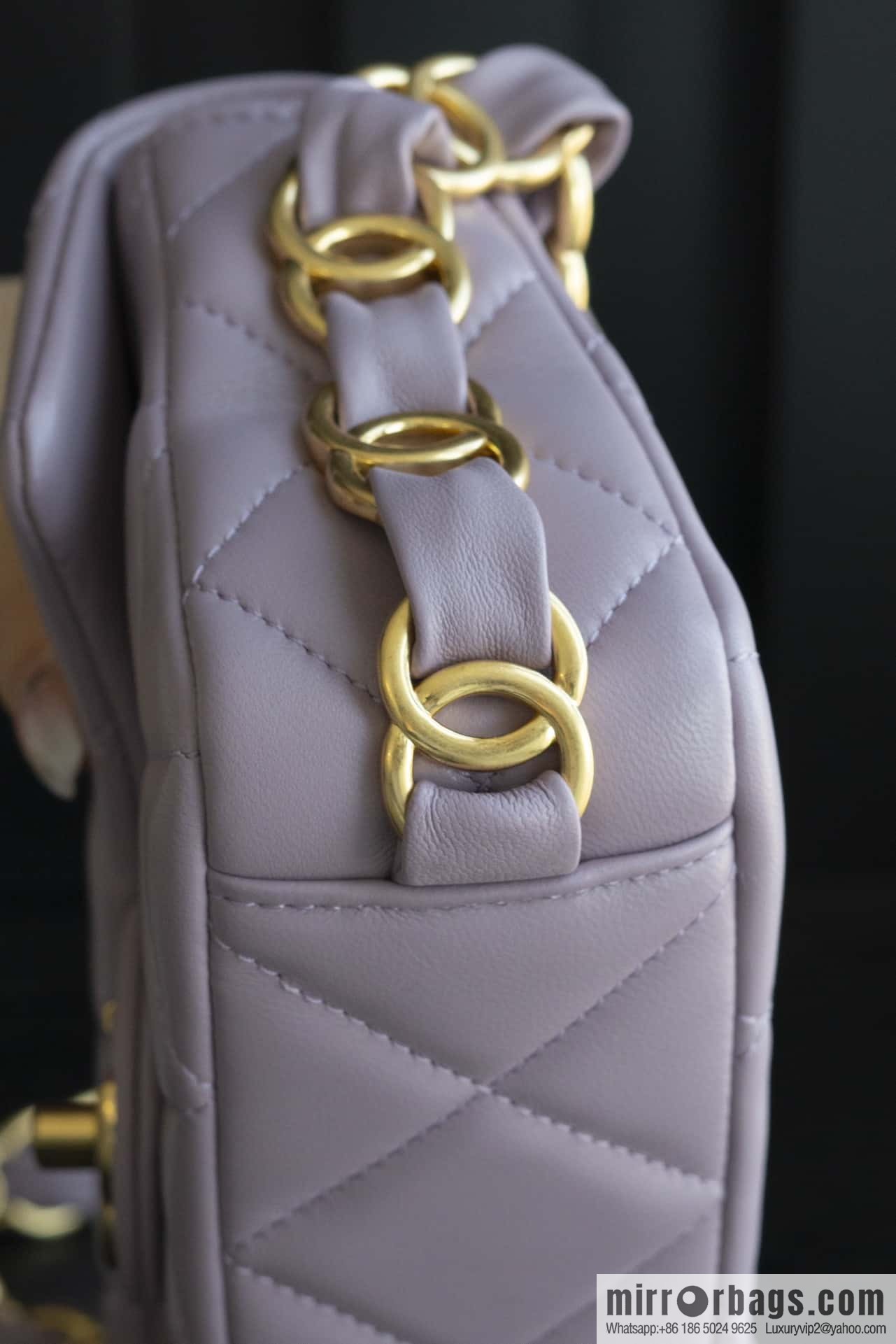 𝐂𝐇𝐀𝐍𝐄𝐋 24K thick chain armpit bag, large Mini taro purple AS5174